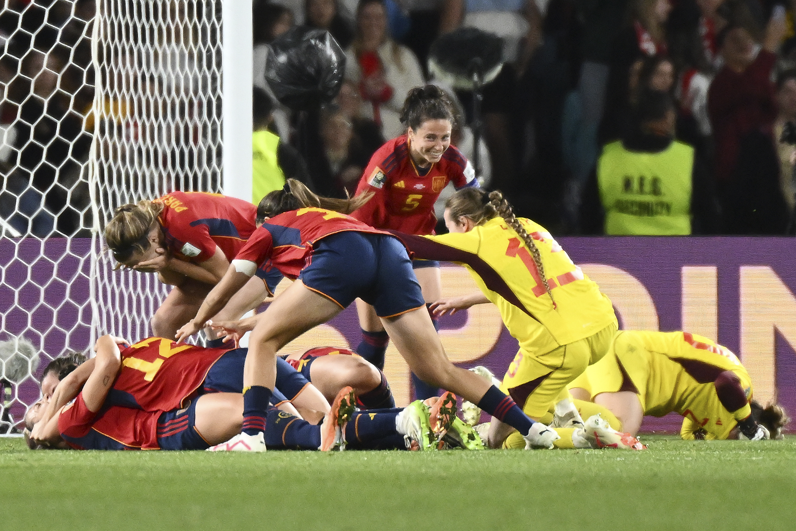 How to Watch Spain vs. Sweden Women's World Cup Semifinal Online Free – The  Hollywood Reporter