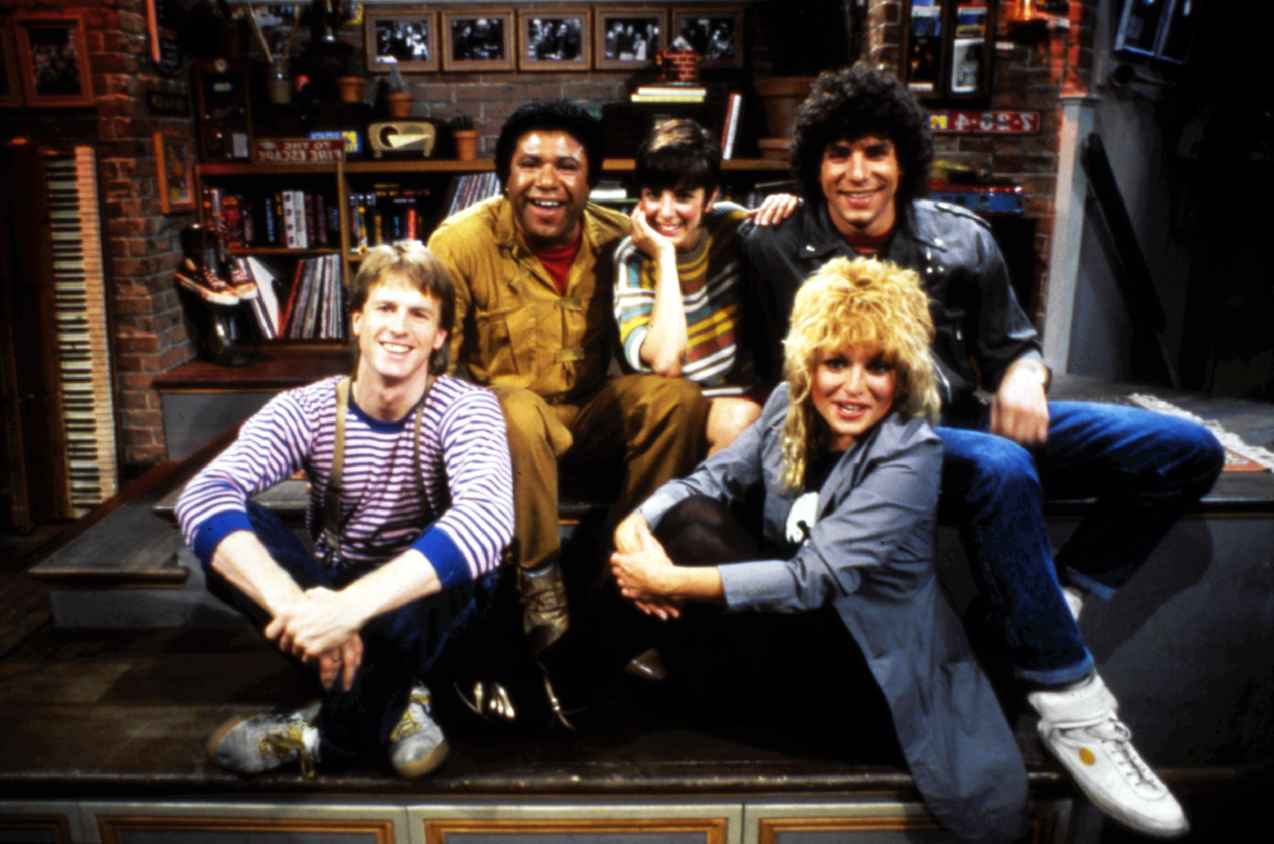 Rock & Roll Hall of Fame to roll out original MTV VJs for special