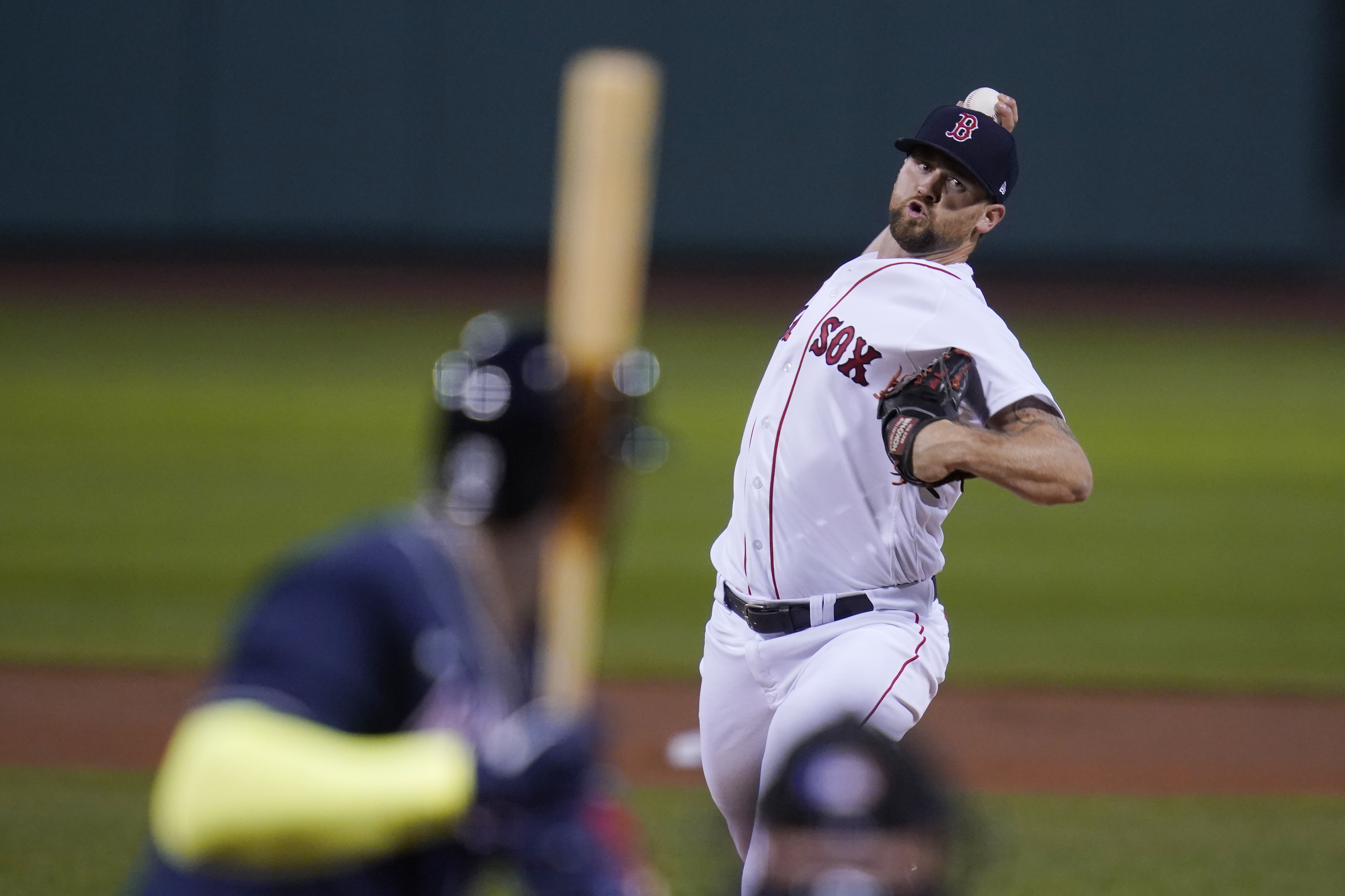 Kevin Youkilis trade could come soon, as Boston Red Sox shop 3B