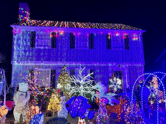 Christmas lights home at 1702 Shadford Road in Ann Arbor - mlive.com