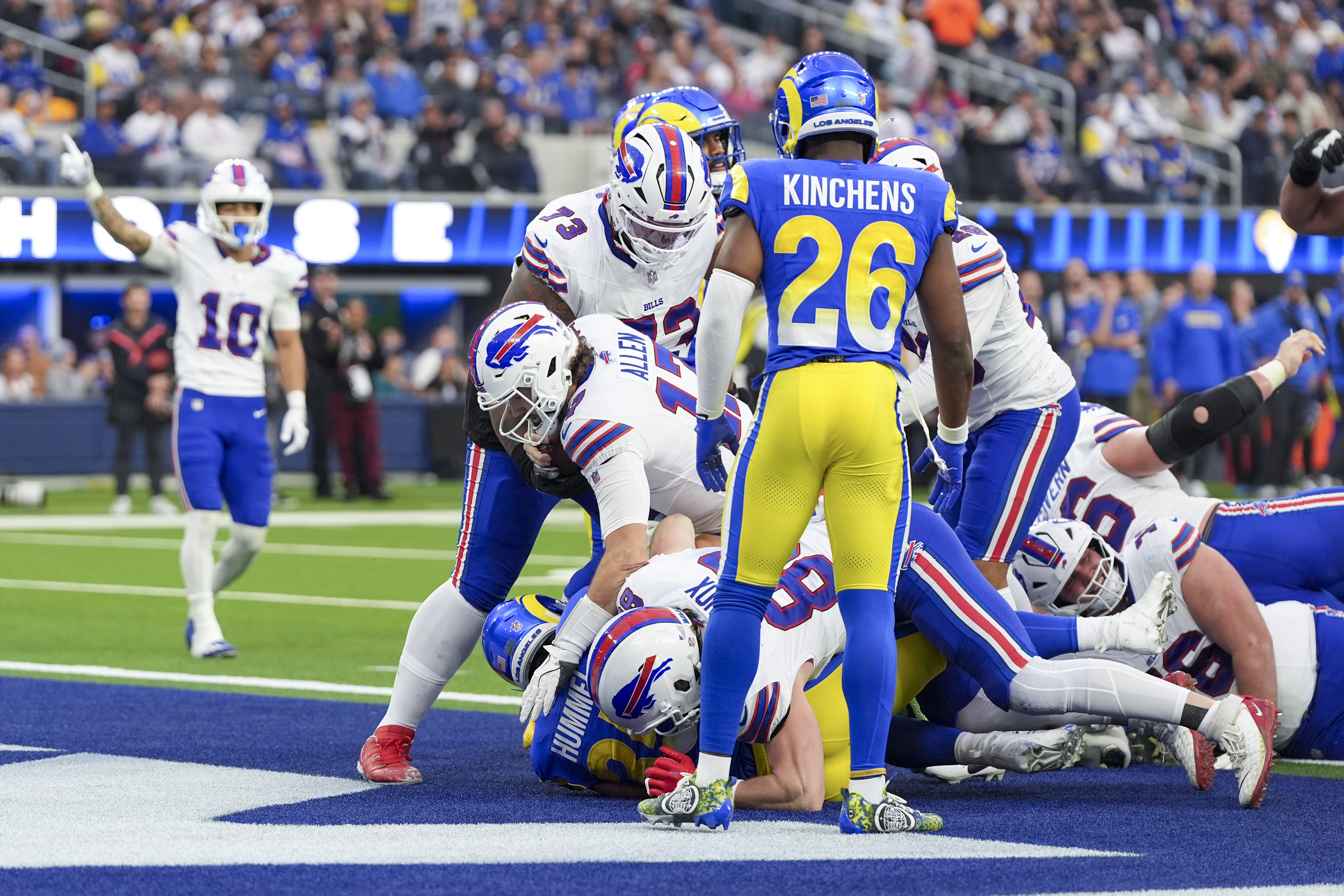 Bull Rams Fighting Buffalo Bills at Los Angeles Rams in NFL Week 14 action - syracuse.com