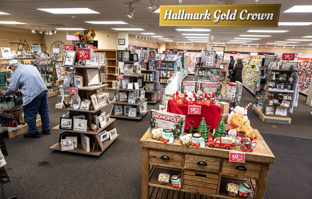 Rhoads Hallmark & Gift Shop closing in Hummelstown