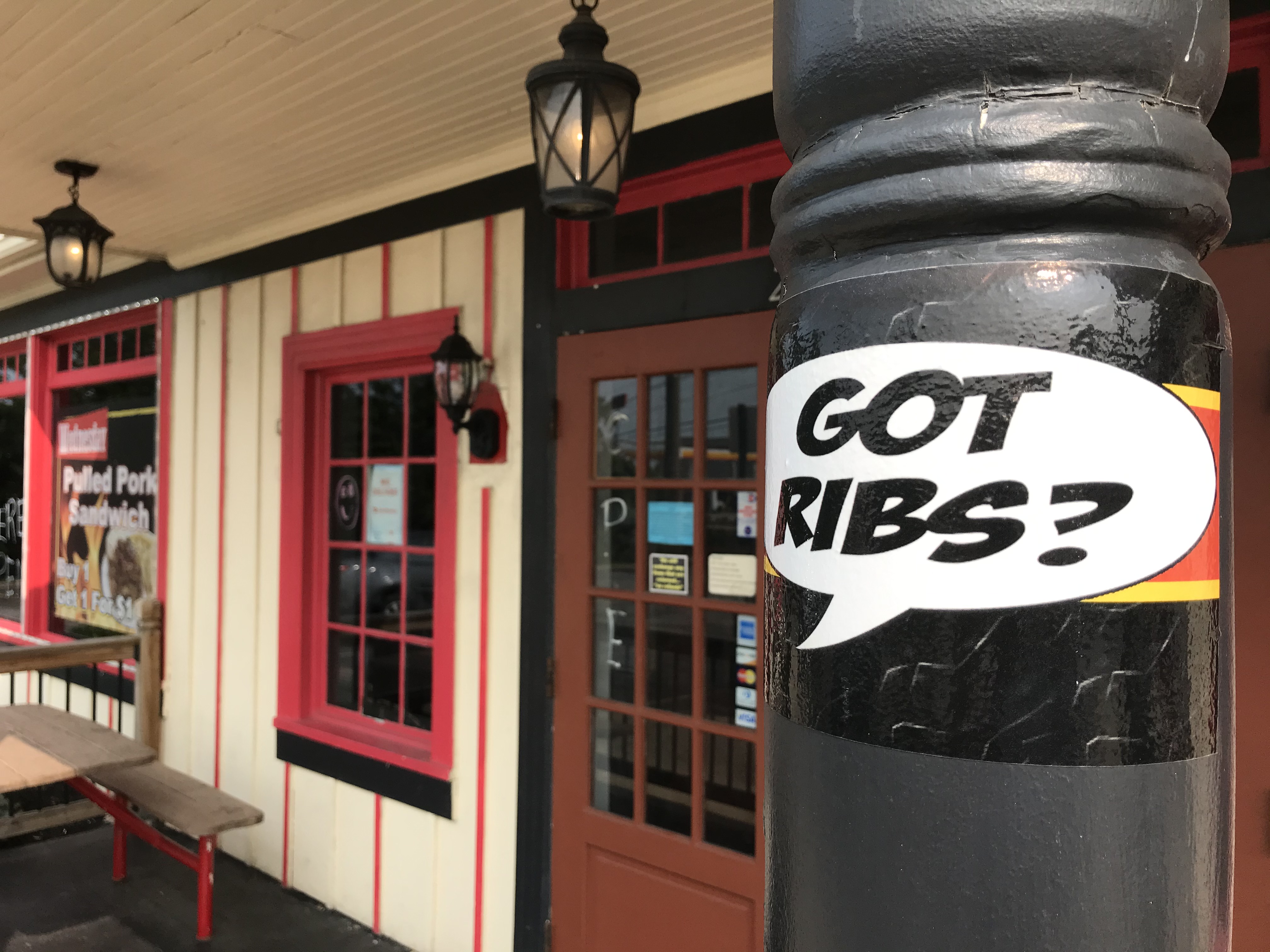 Beckham's B & M Bar B Que