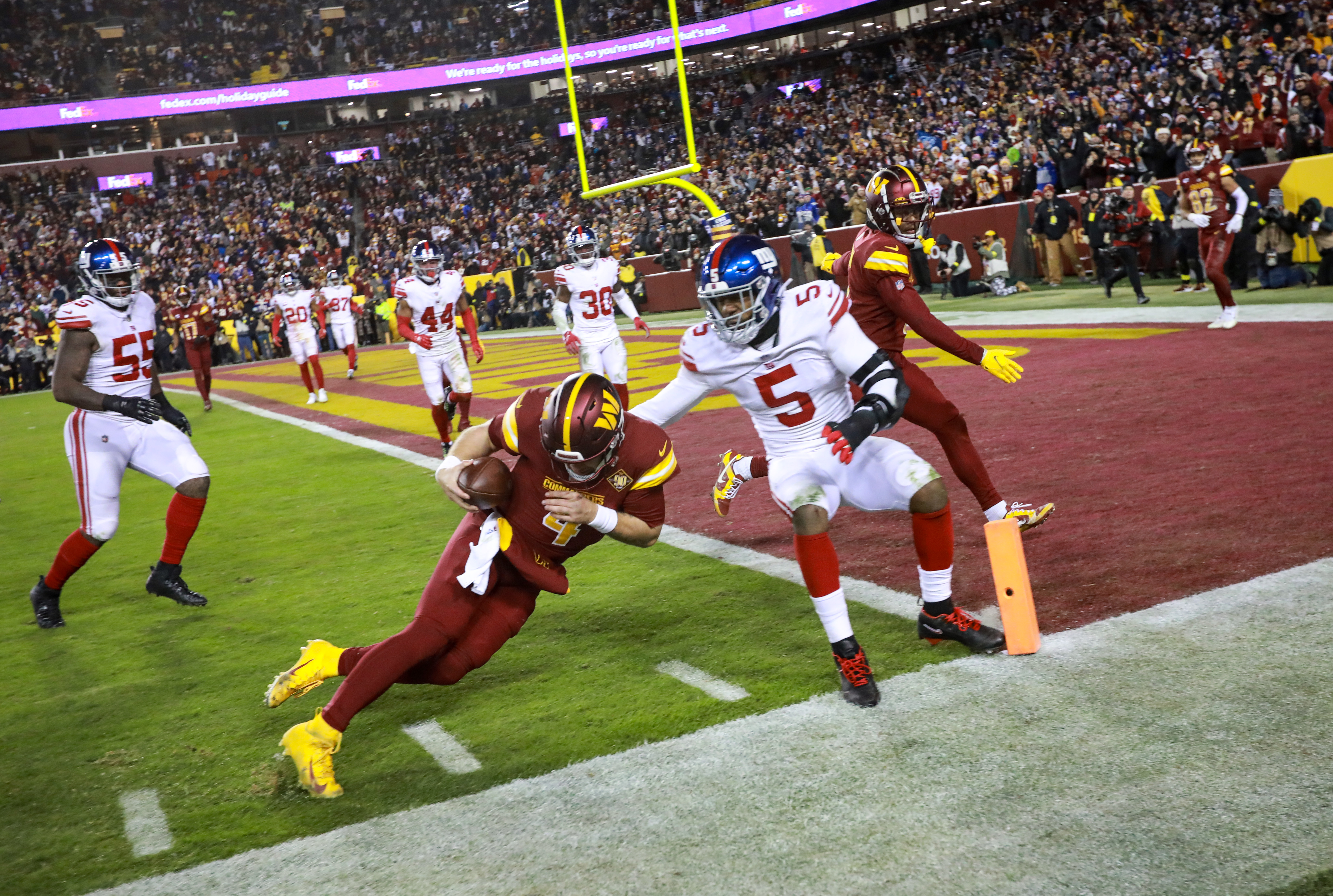 Video: Seahawks offensive line shuts down Giants rookie Kayvon Thibodeaux -  Field Gulls