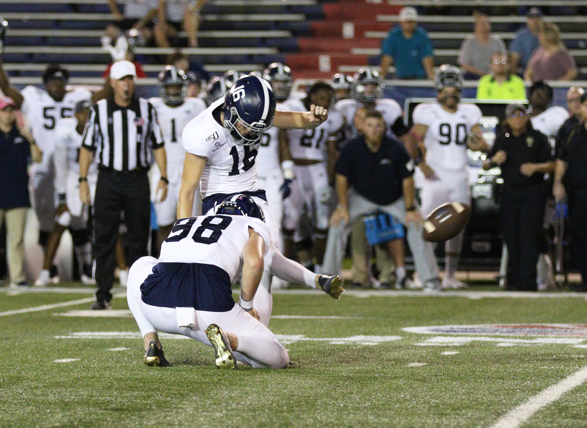 Buffalo Bills kicker Tyler Bass beats out Stephen Hauschka for job