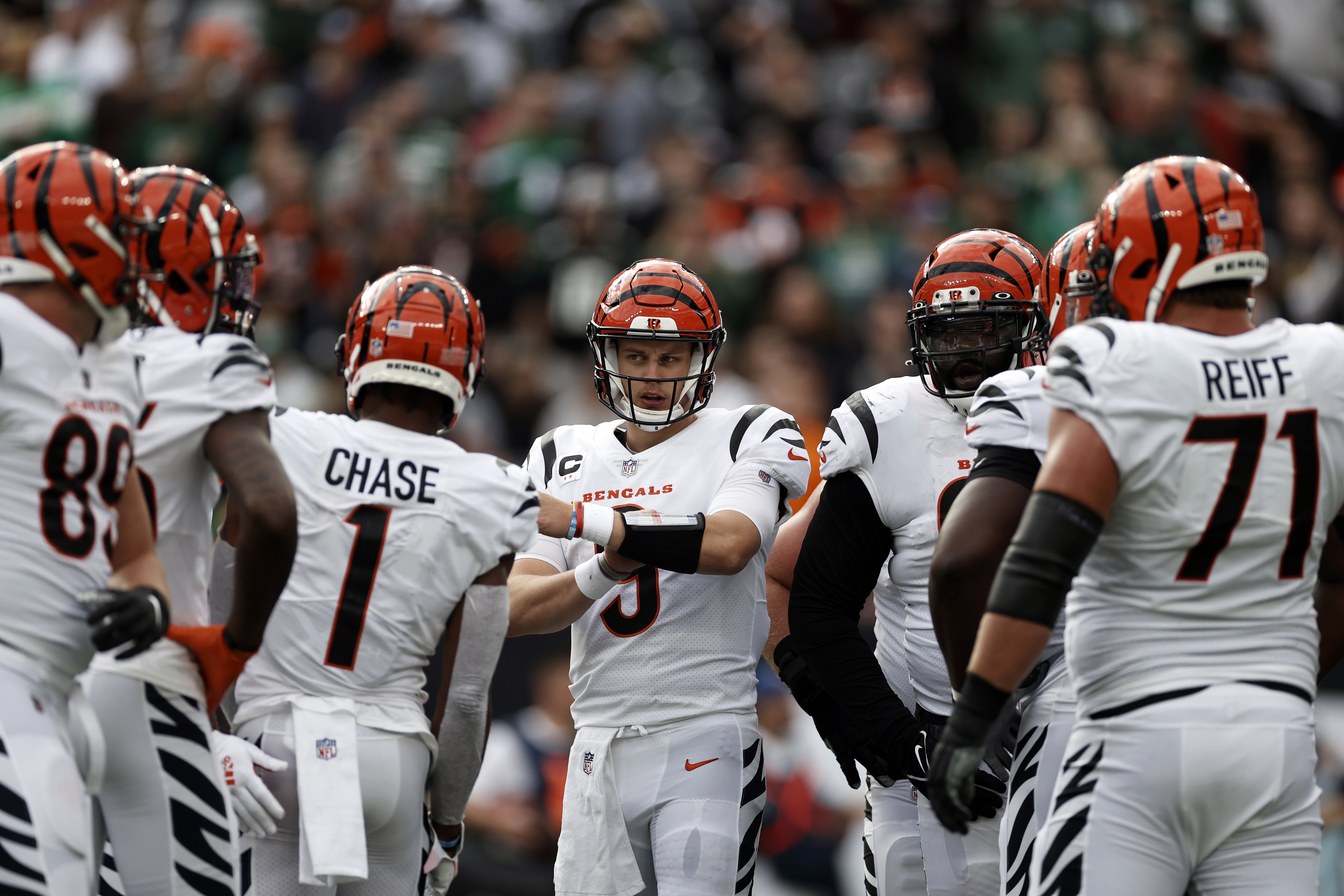 How to watch the Cincinnati Bengals vs Cleveland Browns this afternoon on  CBS