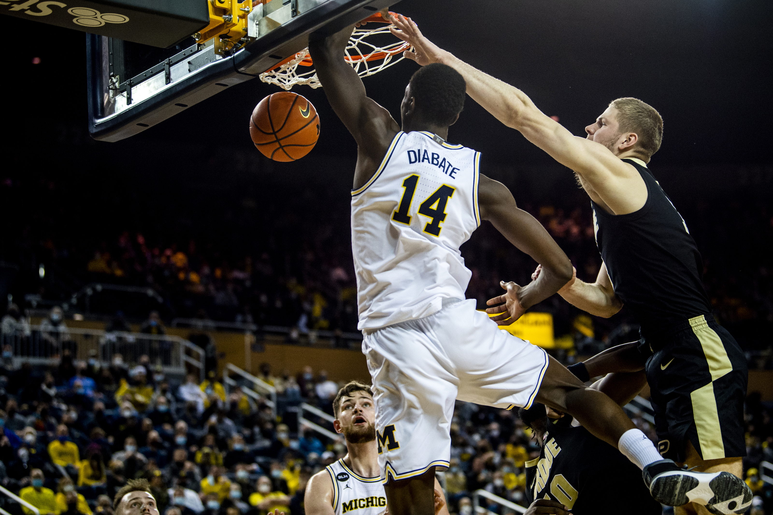 Moussa Diabate impresses at NBA Draft Combine with June 1 deadline  approaching - Maize n Brew