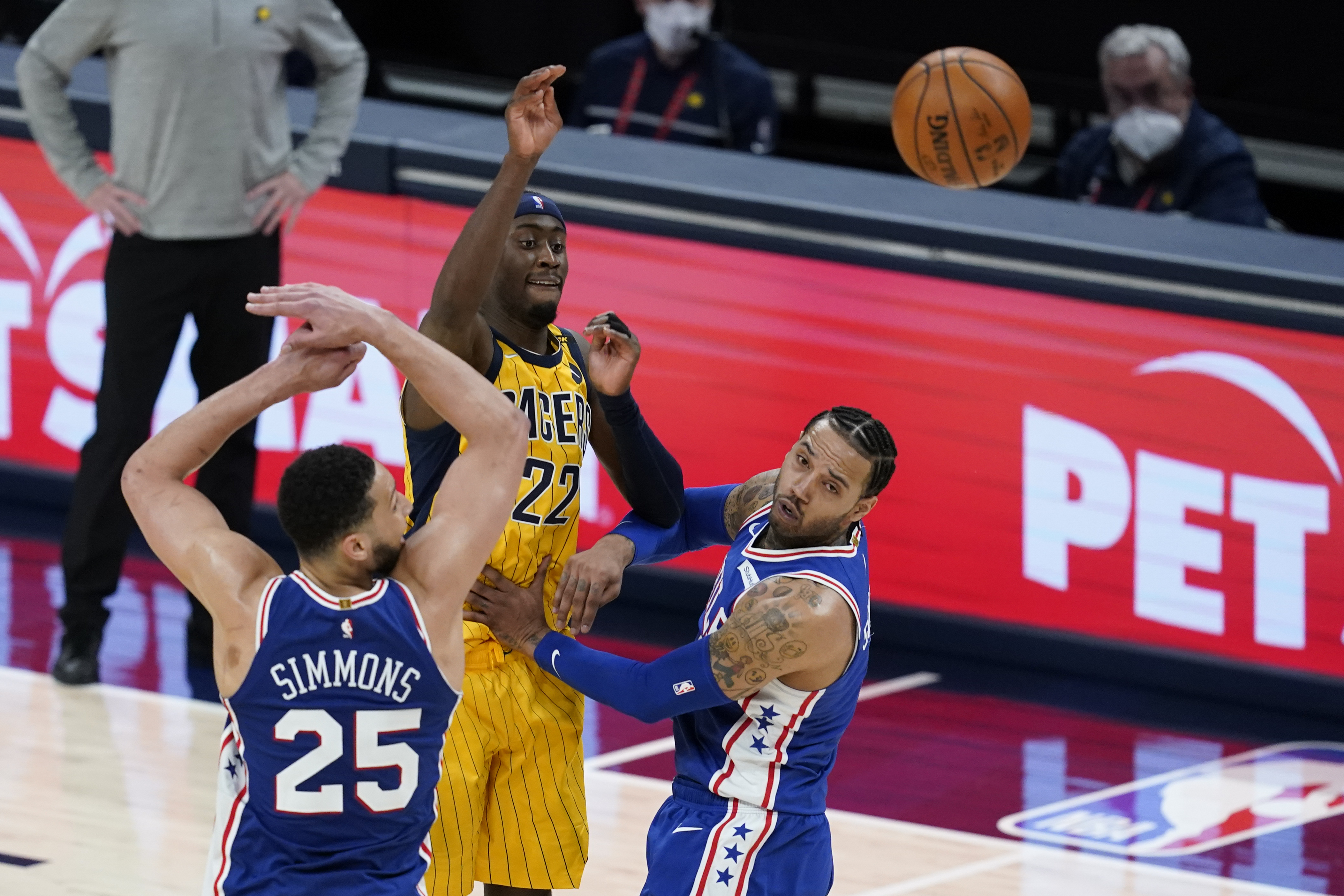 Ben Simmons' jersey ripped in half during Sixers-Pacers game