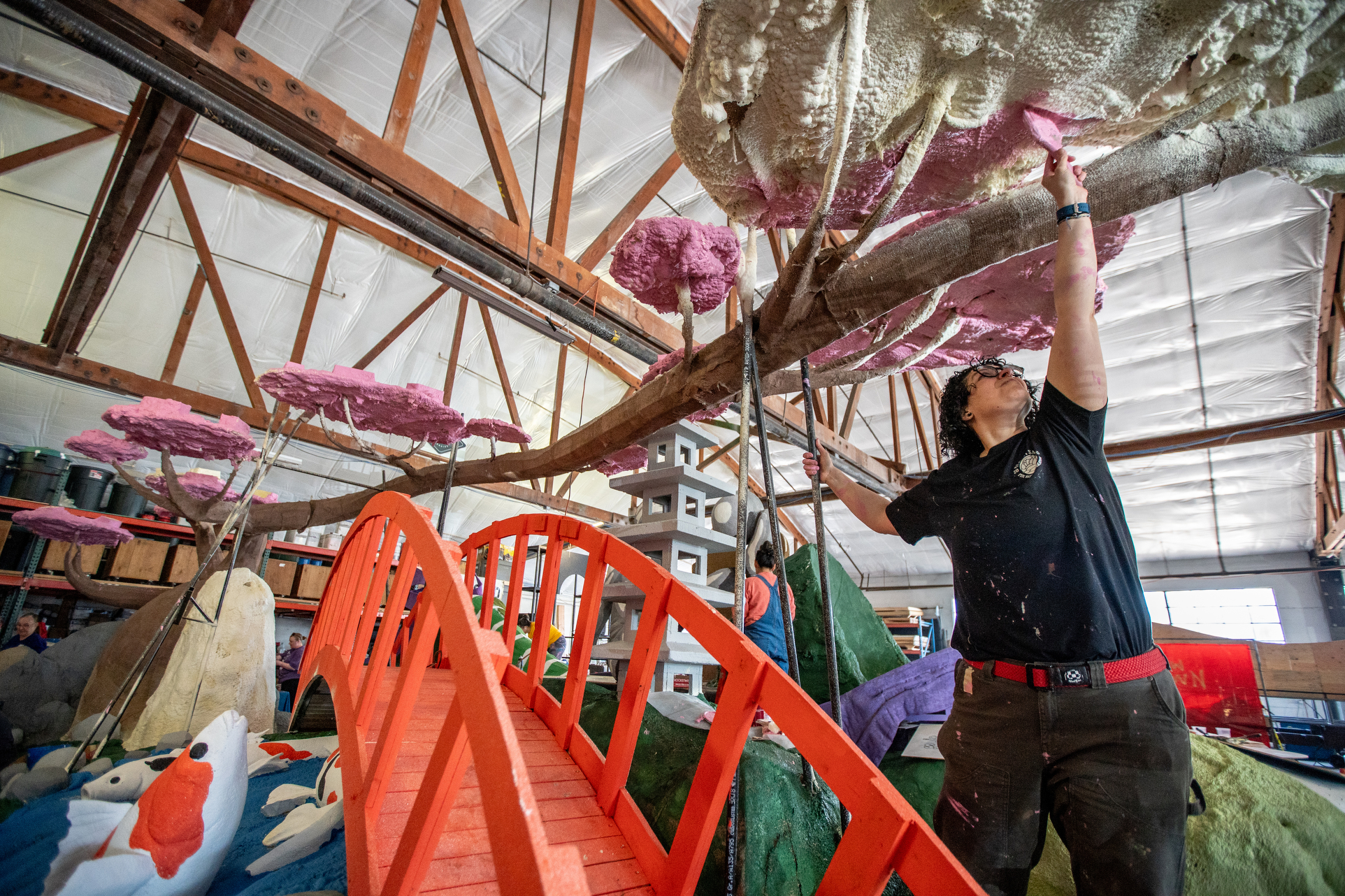 Portland Rose Festival 2026 float decorating at the Big Float Barn ...