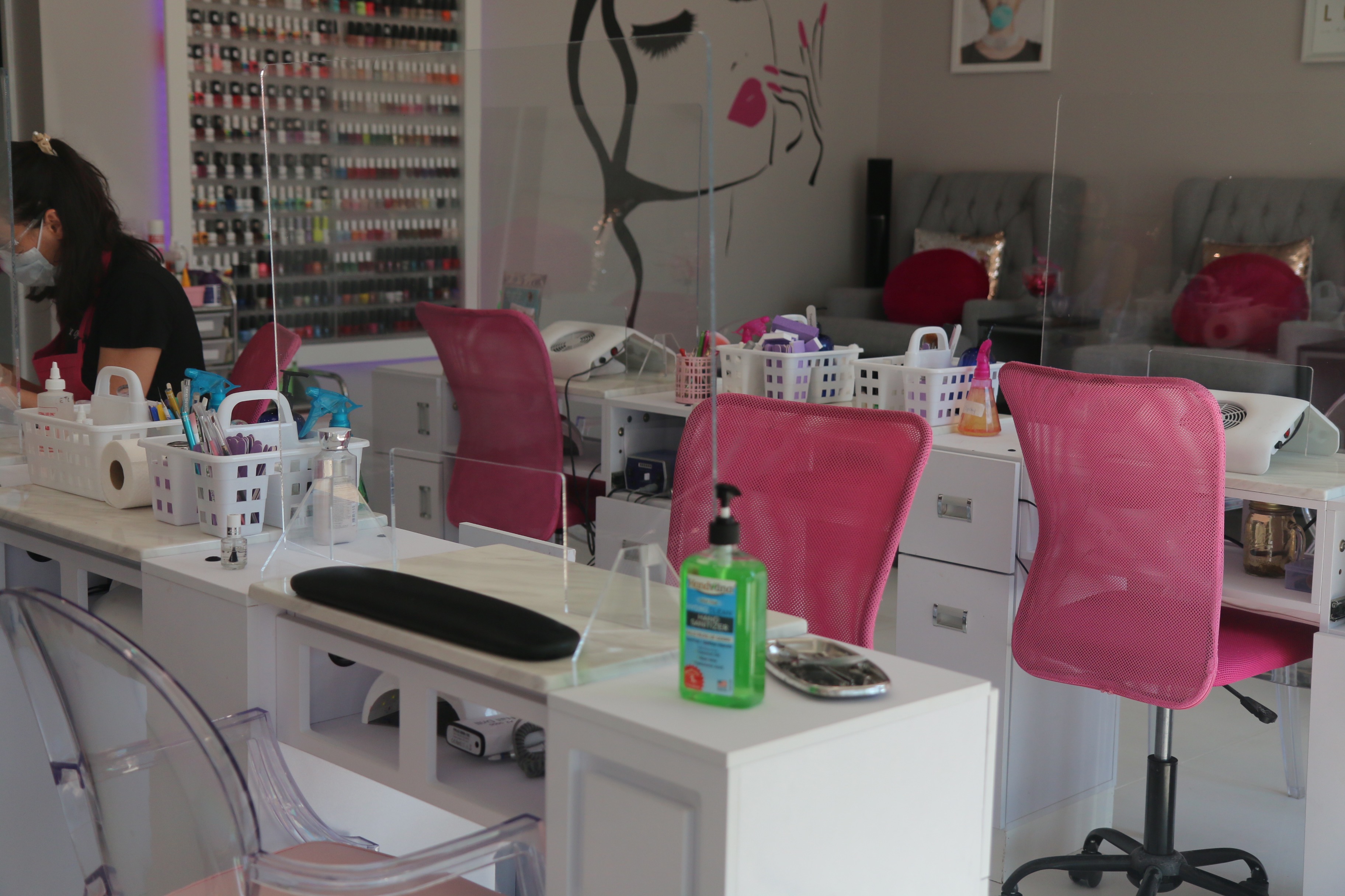 Nail Salons Open At 8 02 - oisywxo