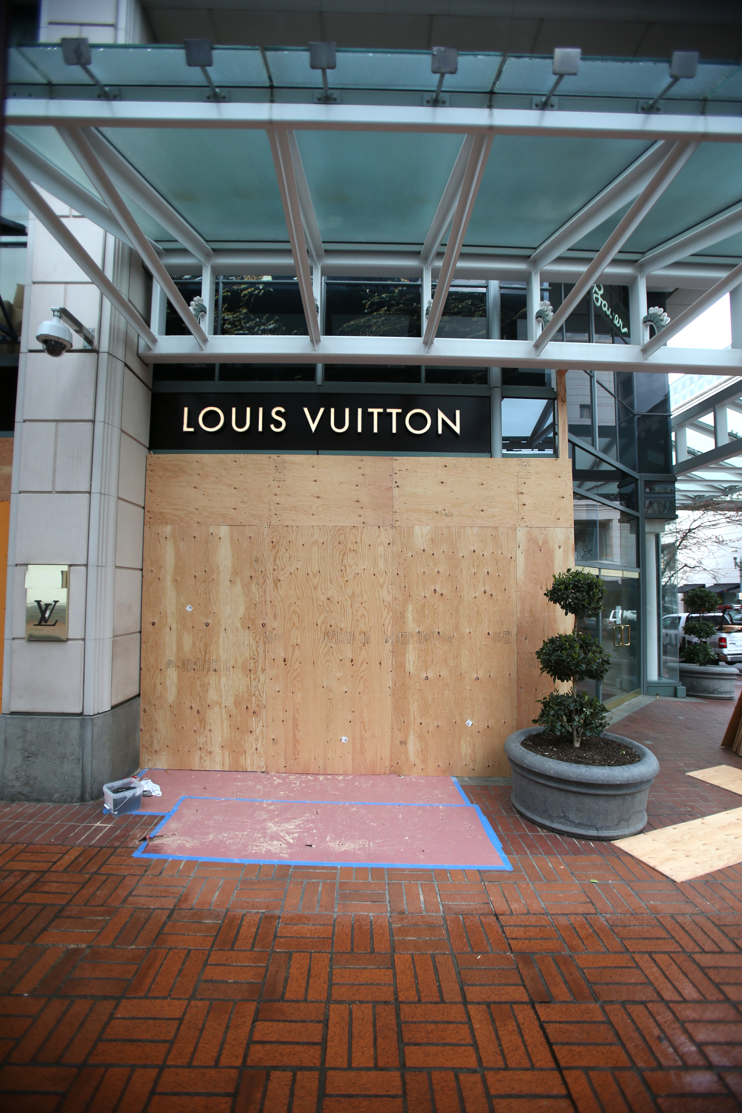 Louis Vuitton - Boutique in Portland