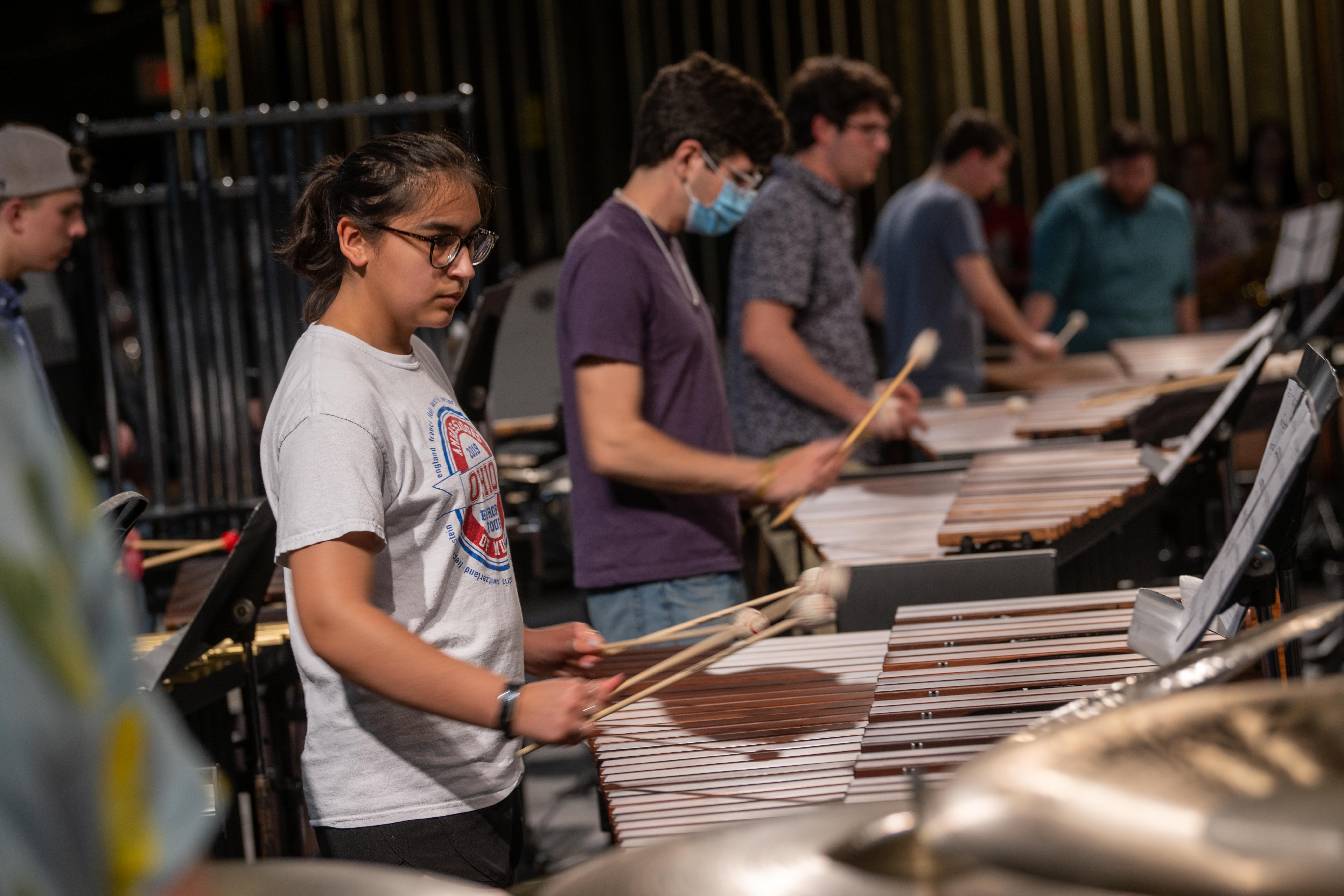 Students discuss their experiences making music – Knight Life