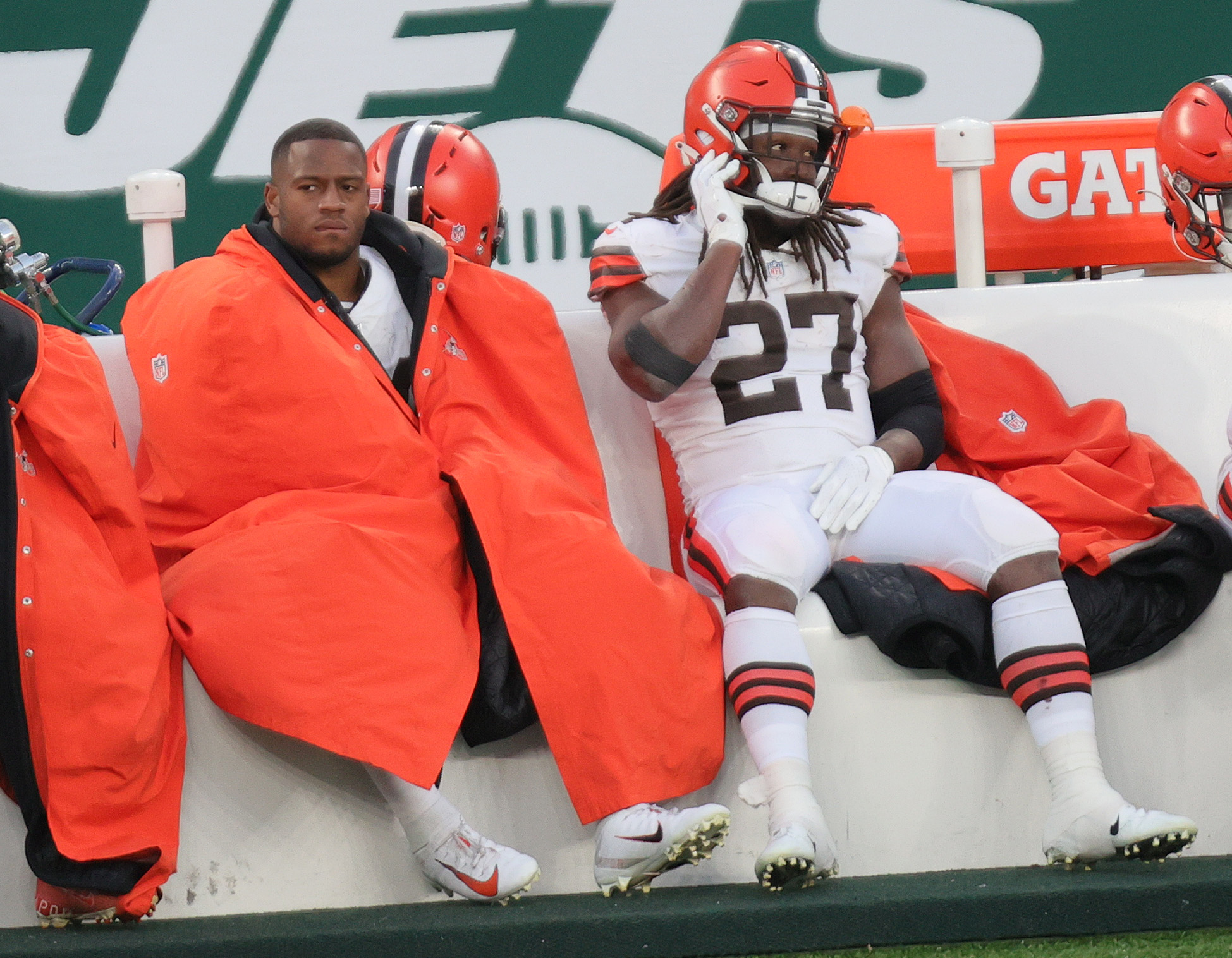 East Rutherford, New Jersey, USA. 27th Dec, 2020. New York Jets defensive  end JOHN FRANKLIN-MYERS (91) pressures Cleveland Browns quarterback BAKER  MAYFIELD (6) at MetLife Stadium in East Rutherford New Jersey New