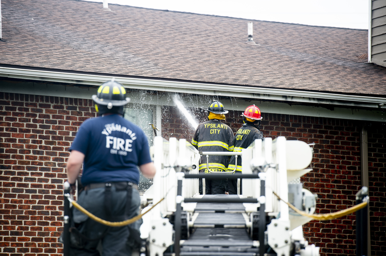 Fire at Hamptons of Cloverlane Apartments