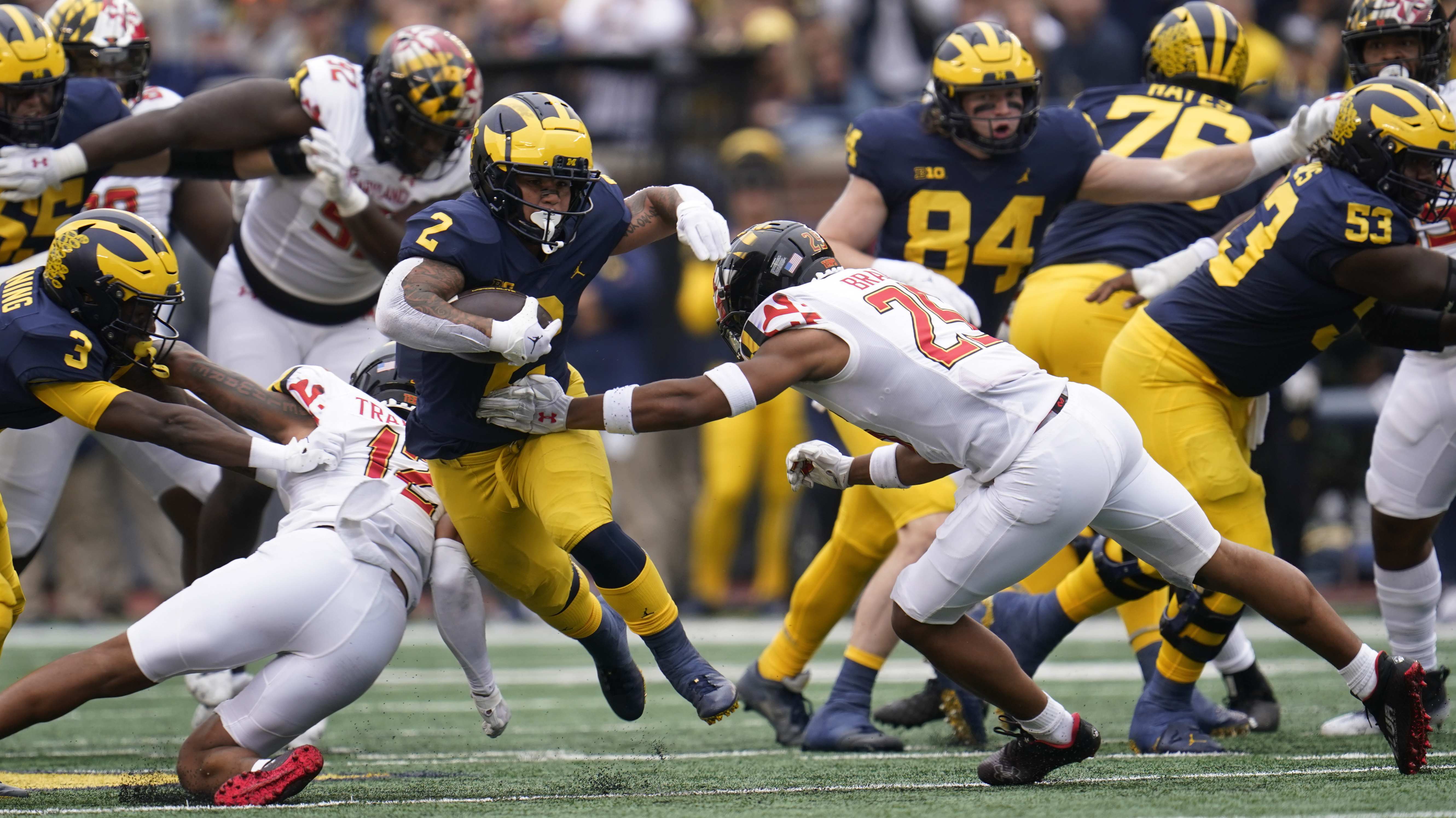 Blake Corum s career day powers Michigan football past Maryland