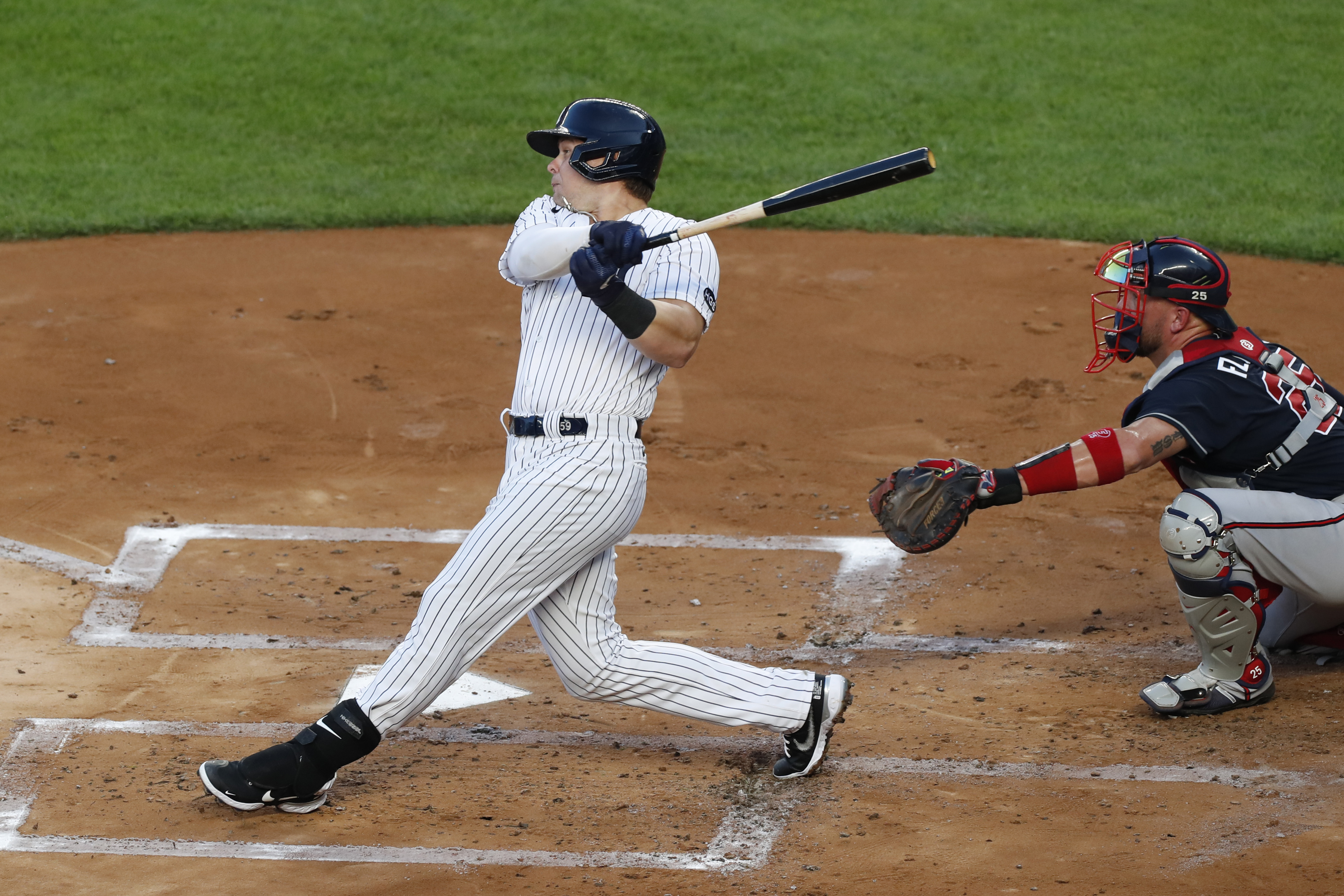 Luke Voit drills fastball for go-ahead home run