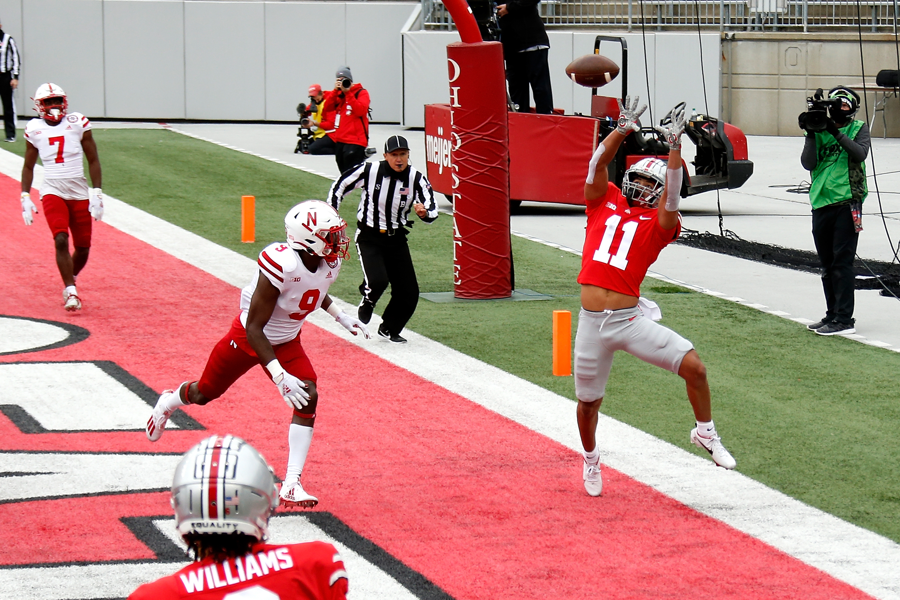 Chris Olave To Return To Ohio State For His Senior Season - Sports  Illustrated Ohio State Buckeyes News, Analysis and More