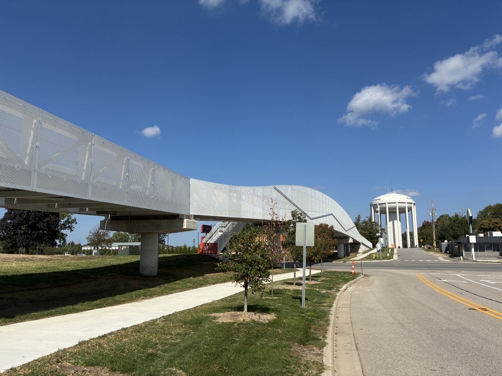 Wyoming opens new pedestrian bridge, connecting trails - mlive.com