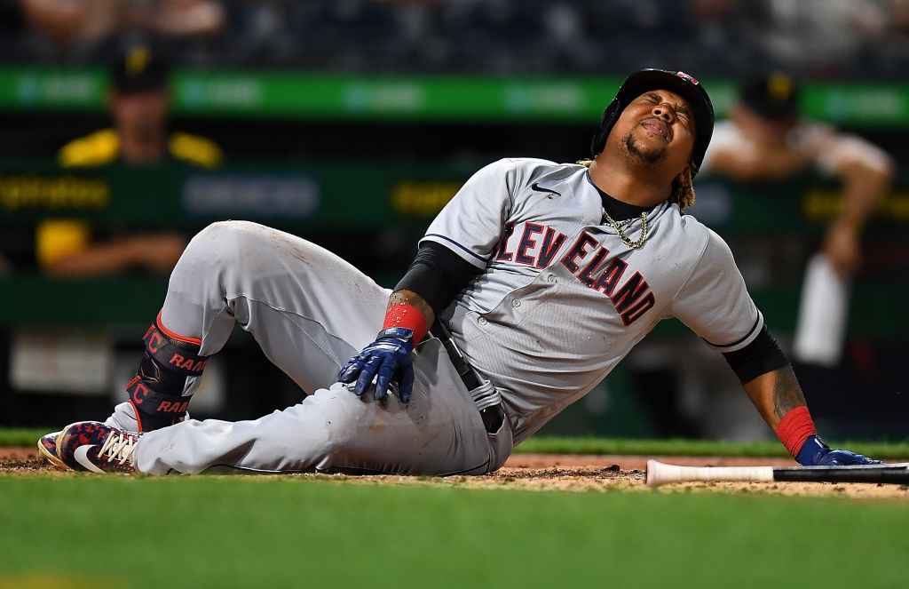 José Ramírez exits Cleveland Indians game vs. Pittsburgh after getting hit  by pitch 