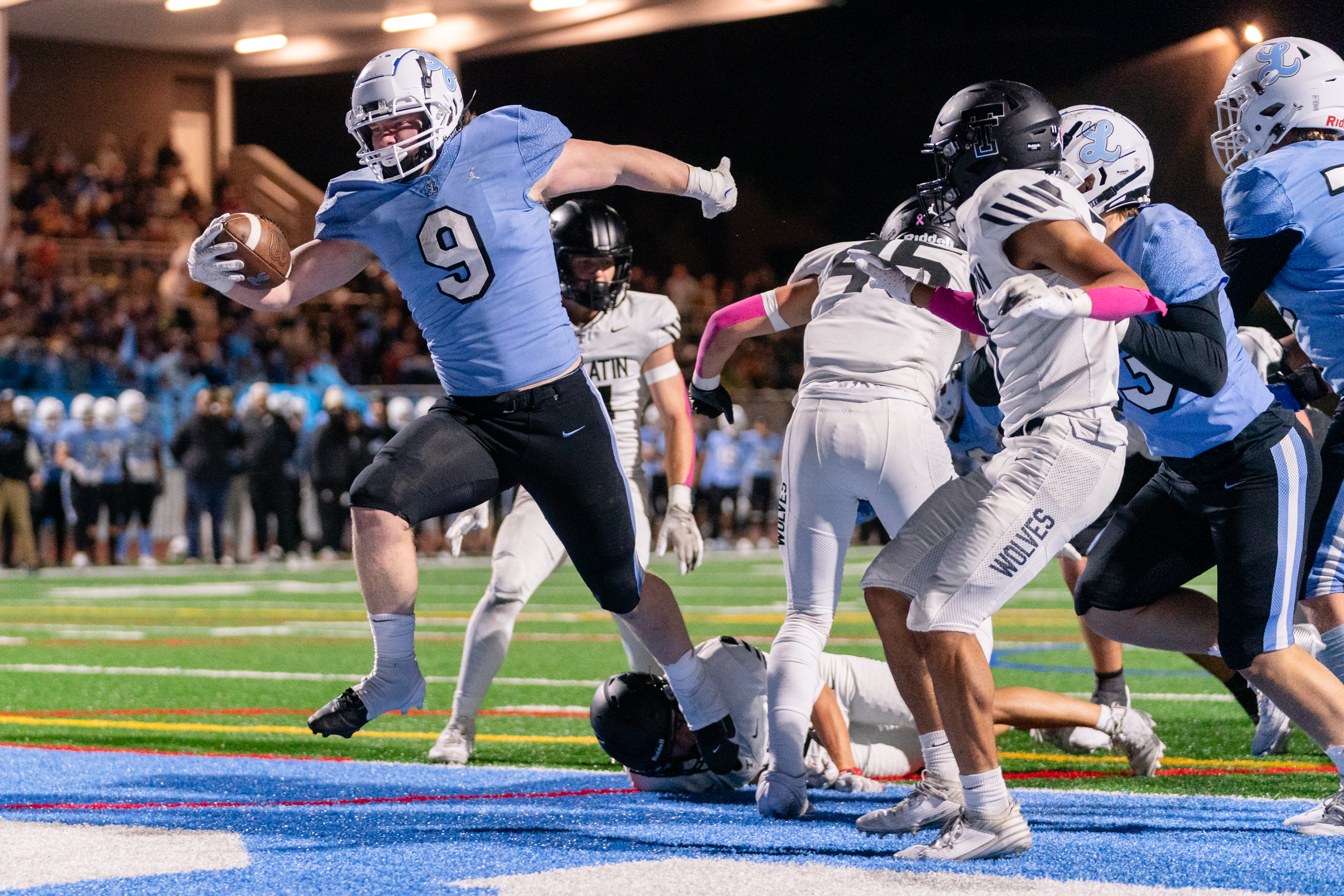 Lake Ridge Pacers Oregon high school football: Lakeridge Pacers vs Tualatin Timberwolves ...