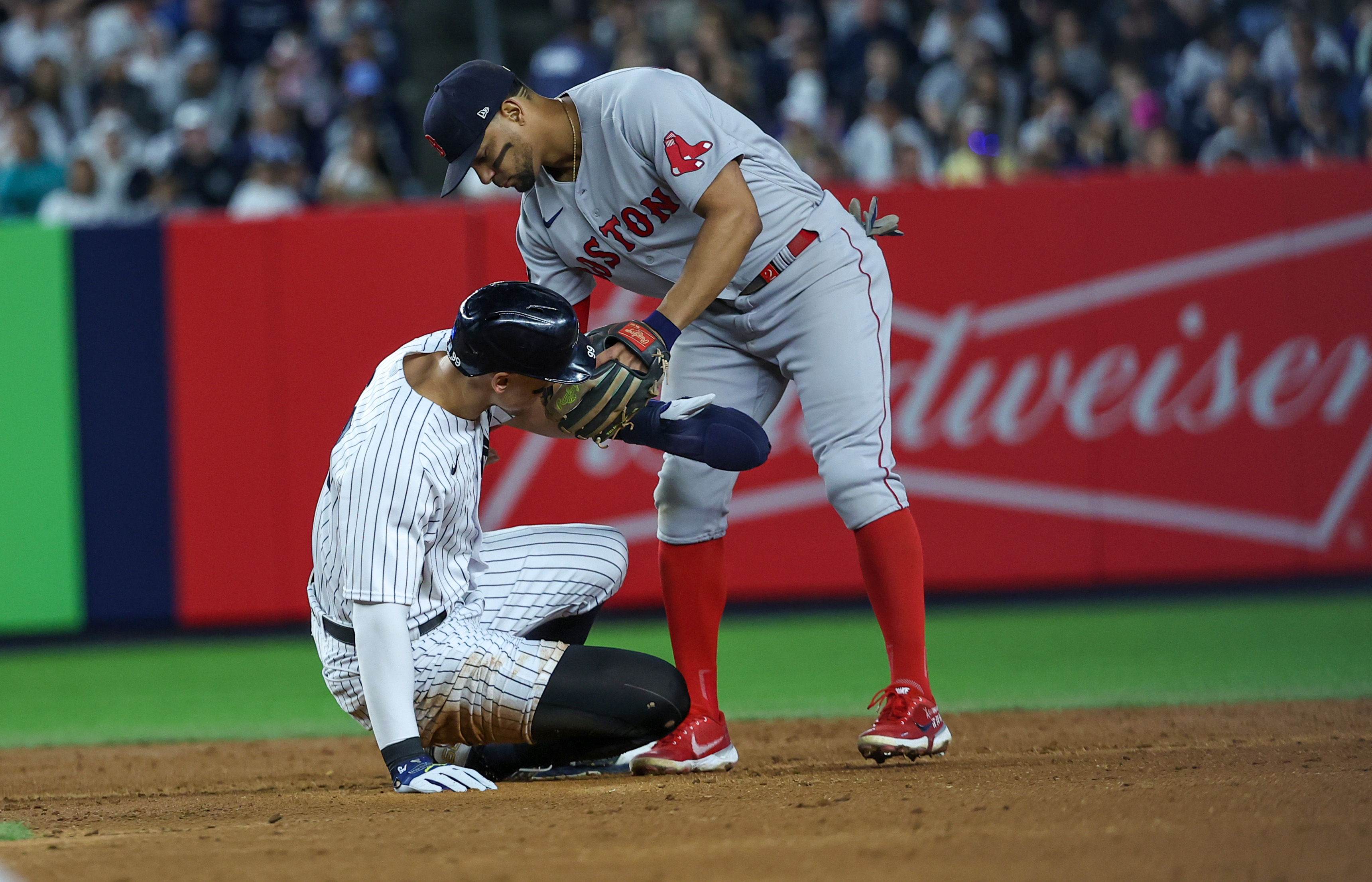 Judge blares 'New York, New York,' as Red Sox head to Bronx