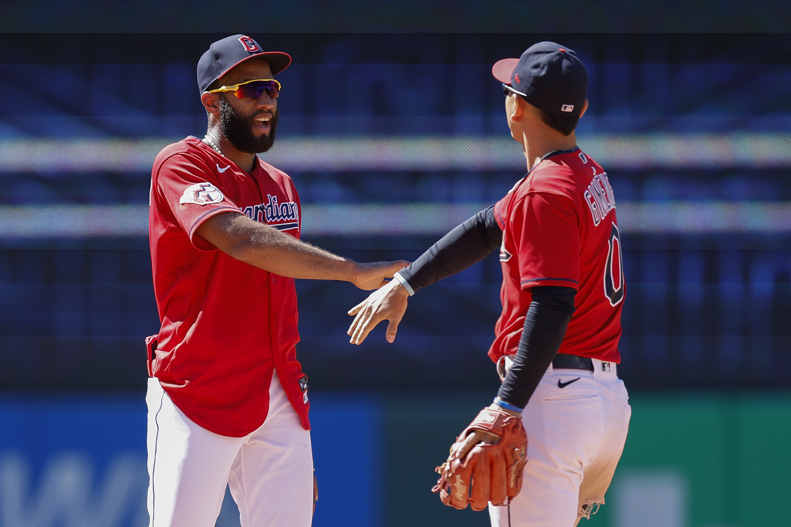 Mega MLB deal: Indians trade star Francisco Lindor, Carlos Carrasco to Mets