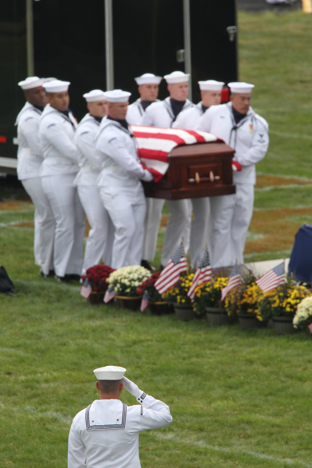 U S Navy Corpsman Maxton Soviak Honored At Funeral At Hometown Football Stadium Cleveland Com