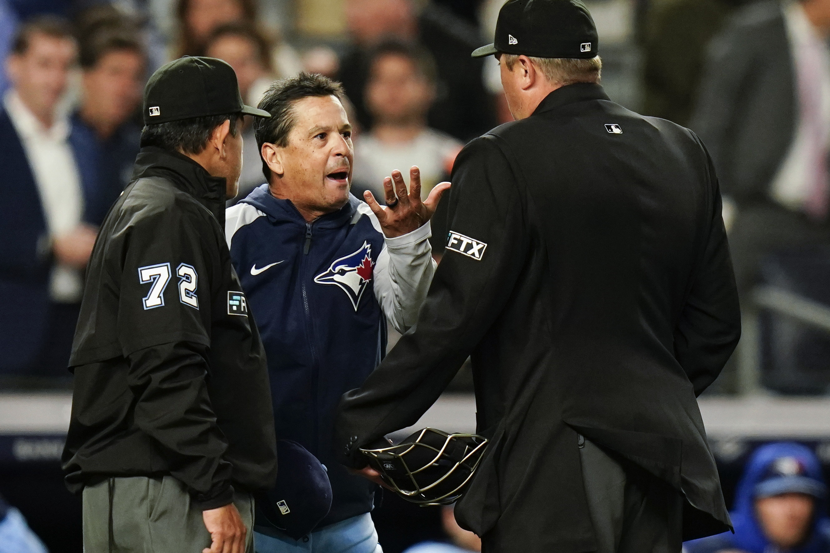 Why umpires kept ejecting Blue Jays and not Yankees before Aaron Judge's  walk-off heroics 