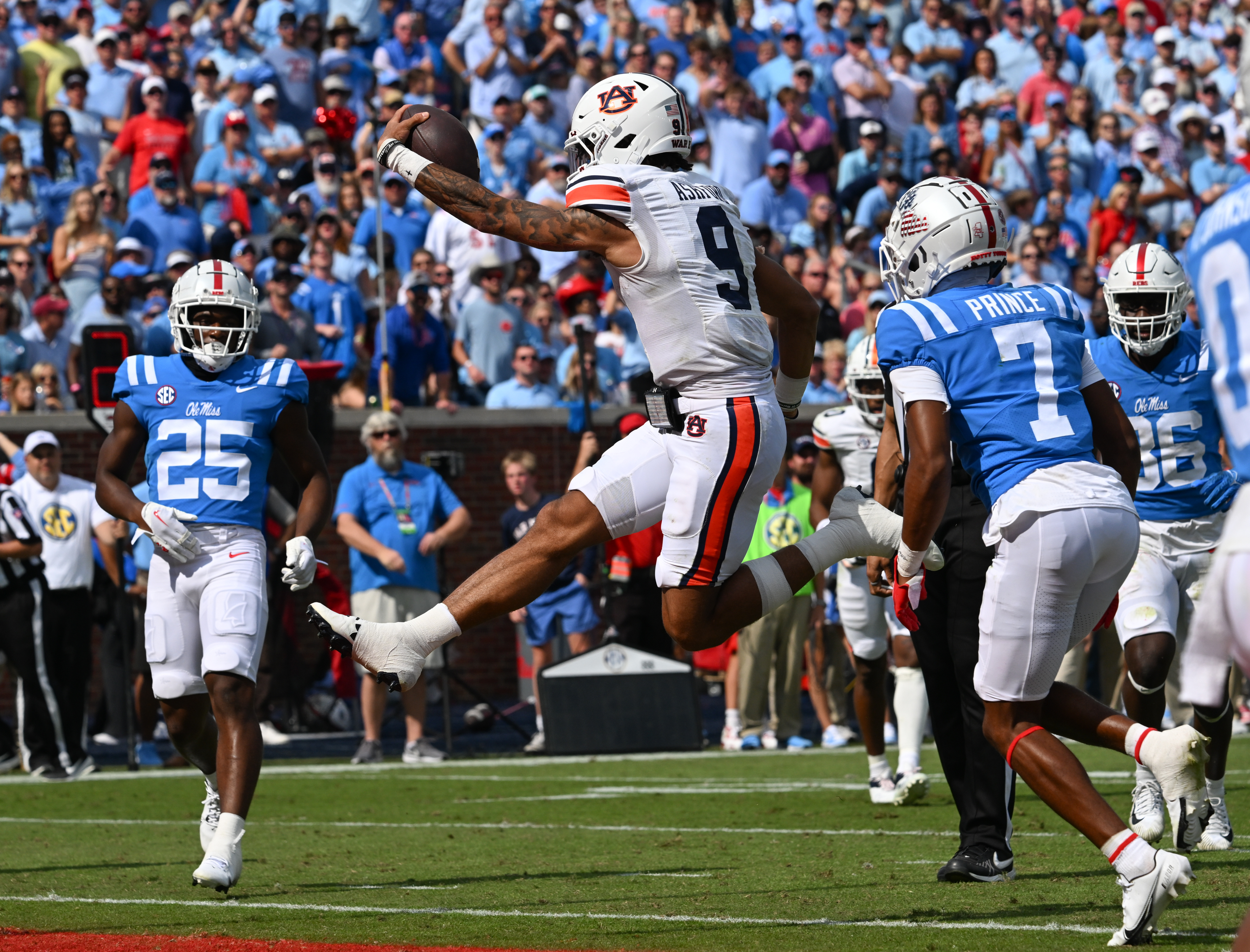 Auburn Week 1 injury report: Robby Ashford has an oblique strain