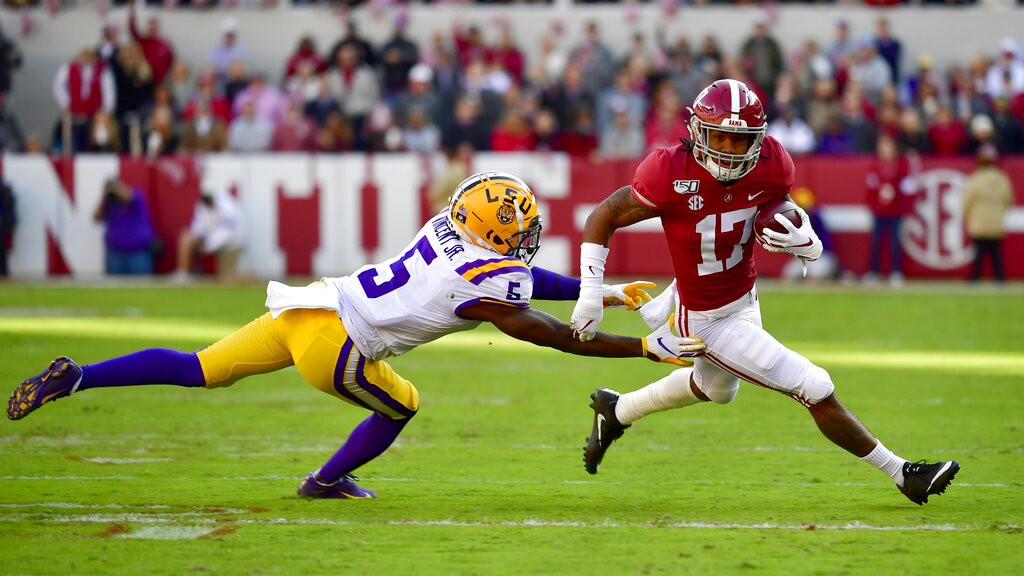 Jaylen Waddle Picks Between Alabama QBs Mac Jones, Tua Tagovailoa - The  Spun: What's Trending In The Sports World Today