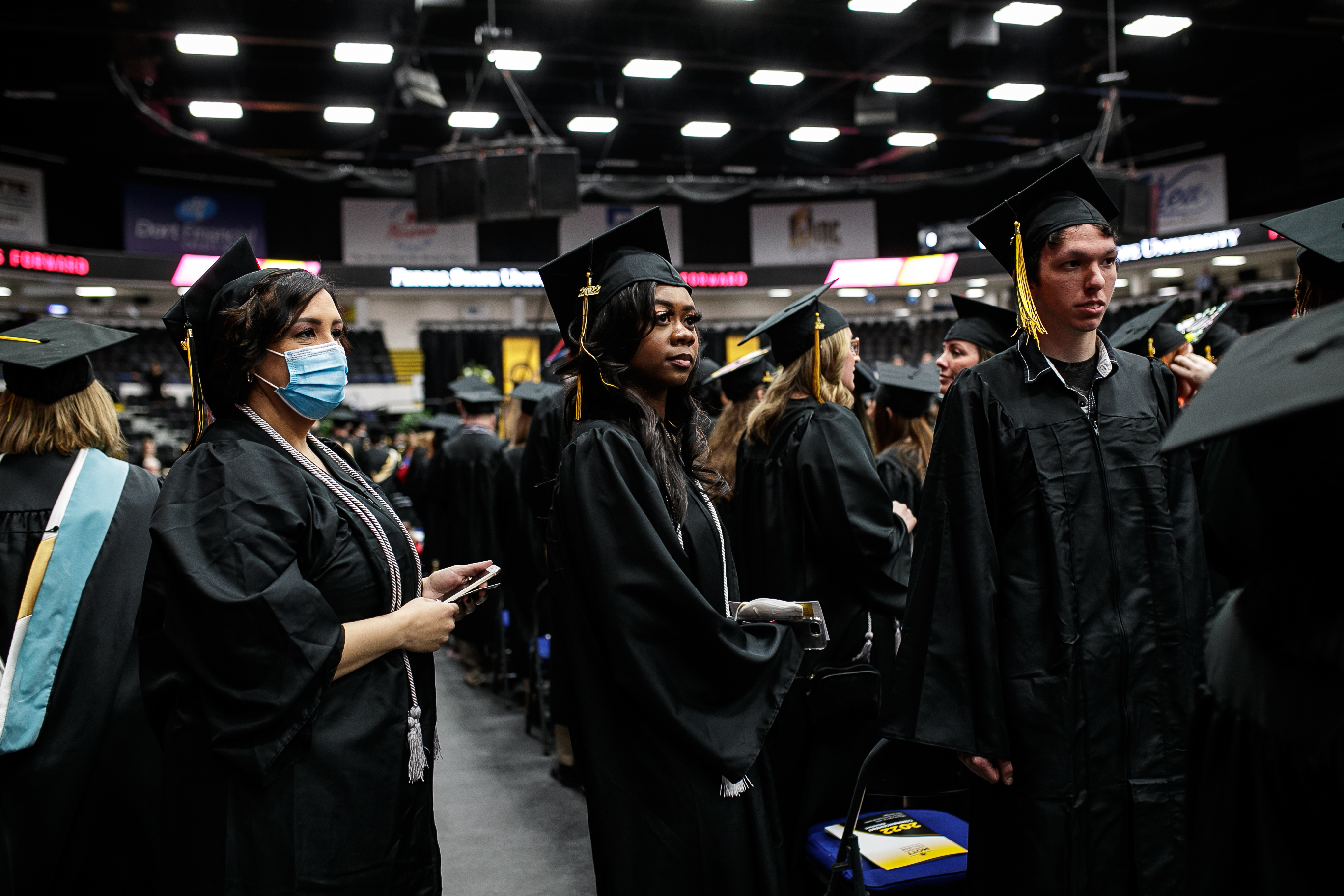 Nearly 400 graduates celebrate as Mott Community College hosts in ...