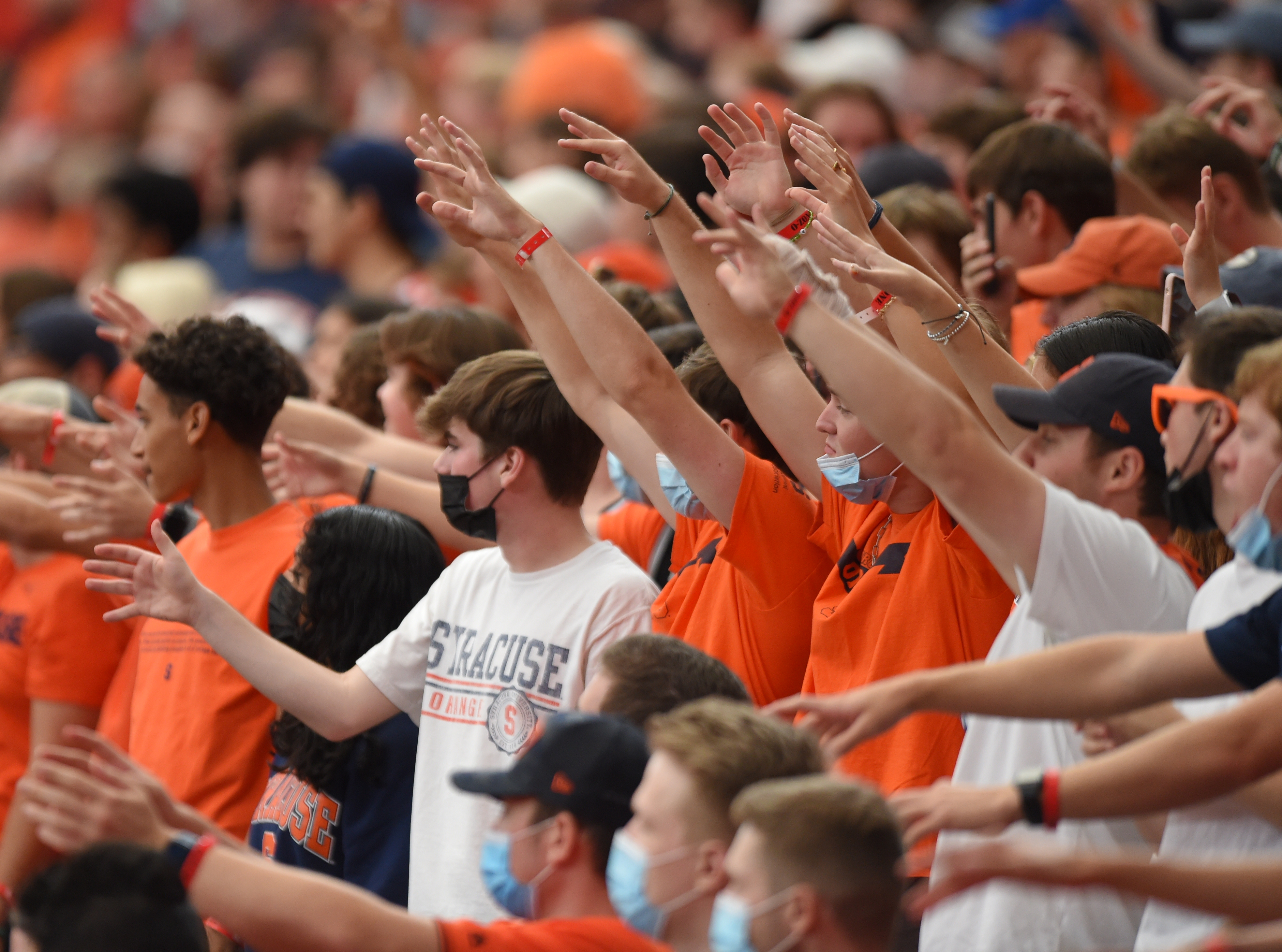 Carrier Dome Fan Police Won T Be Enough To Create A Healthy Venue Your Letters Syracuse Com