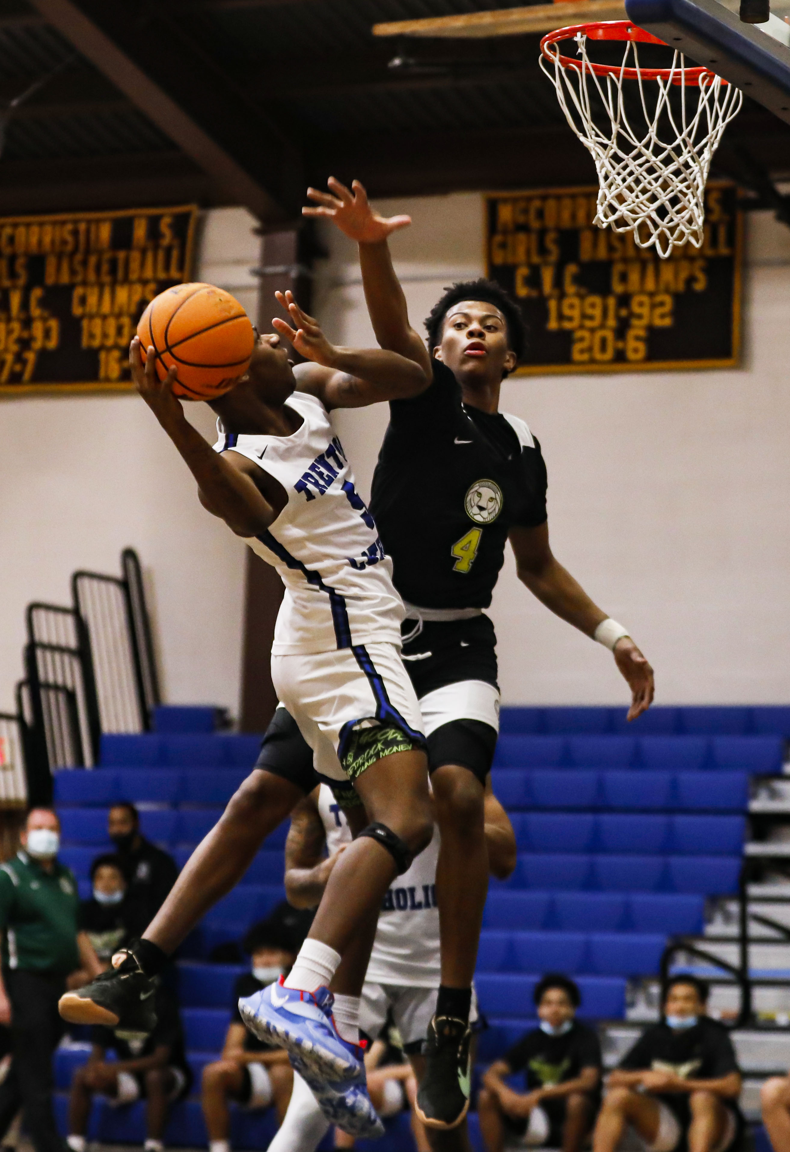 Boys Basketball No. 16 Trenton Catholic defeats No. 2 Roselle Catholic