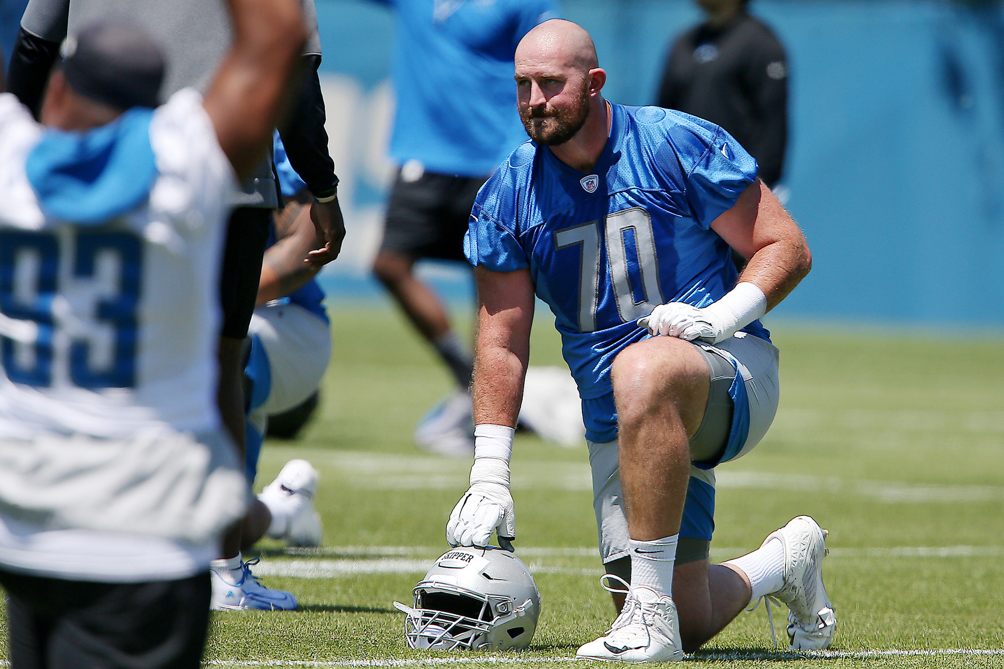 Detroit Lions offensive tackle Dan Skipper (70) warms up before an NFL  football game Sunday, Nov. 13, 2022, in Chicago. (AP Photo/David Banks  Stock Photo - Alamy