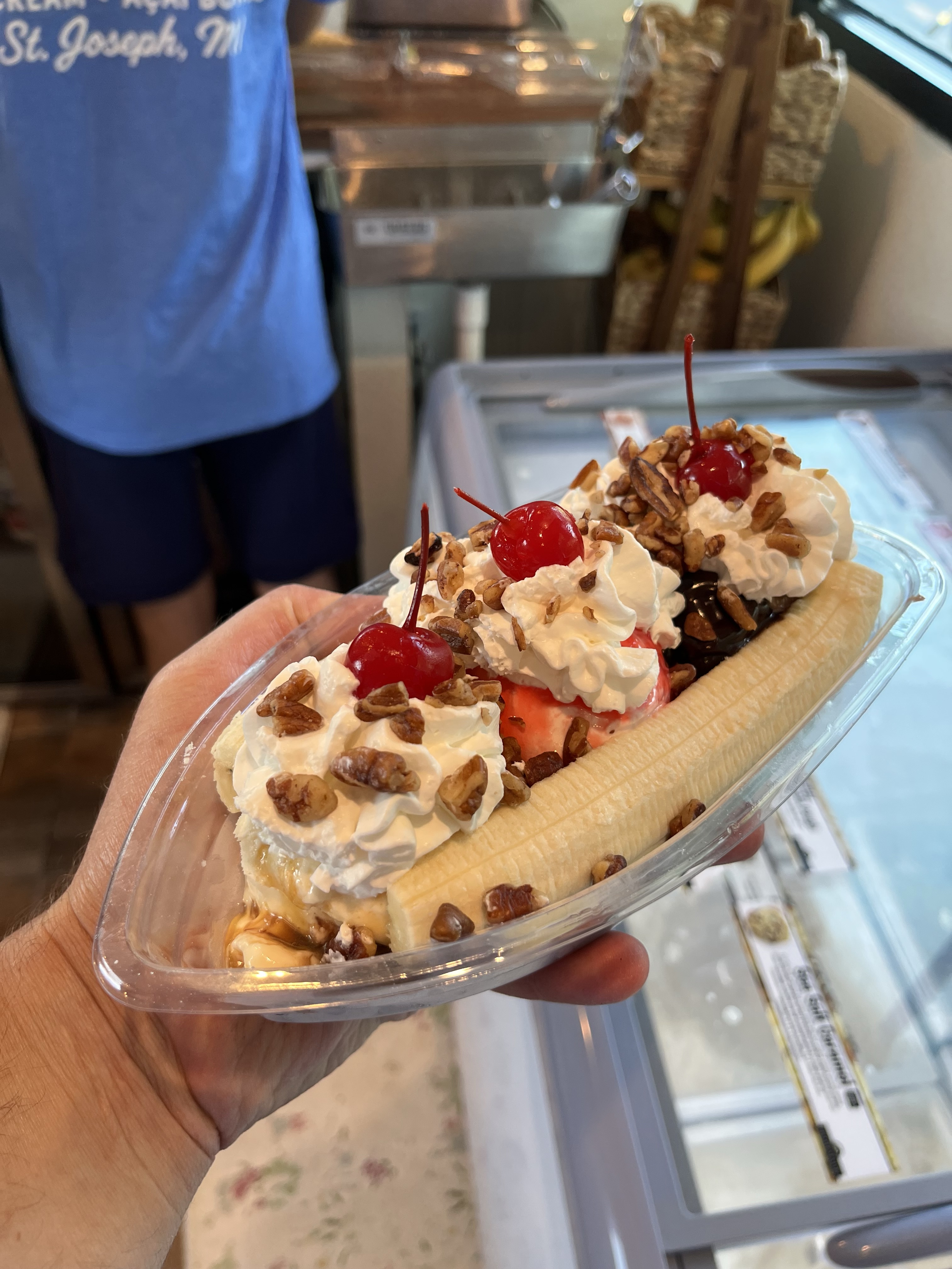 New family-owned ice cream shop opens near Lake Michigan - mlive.com