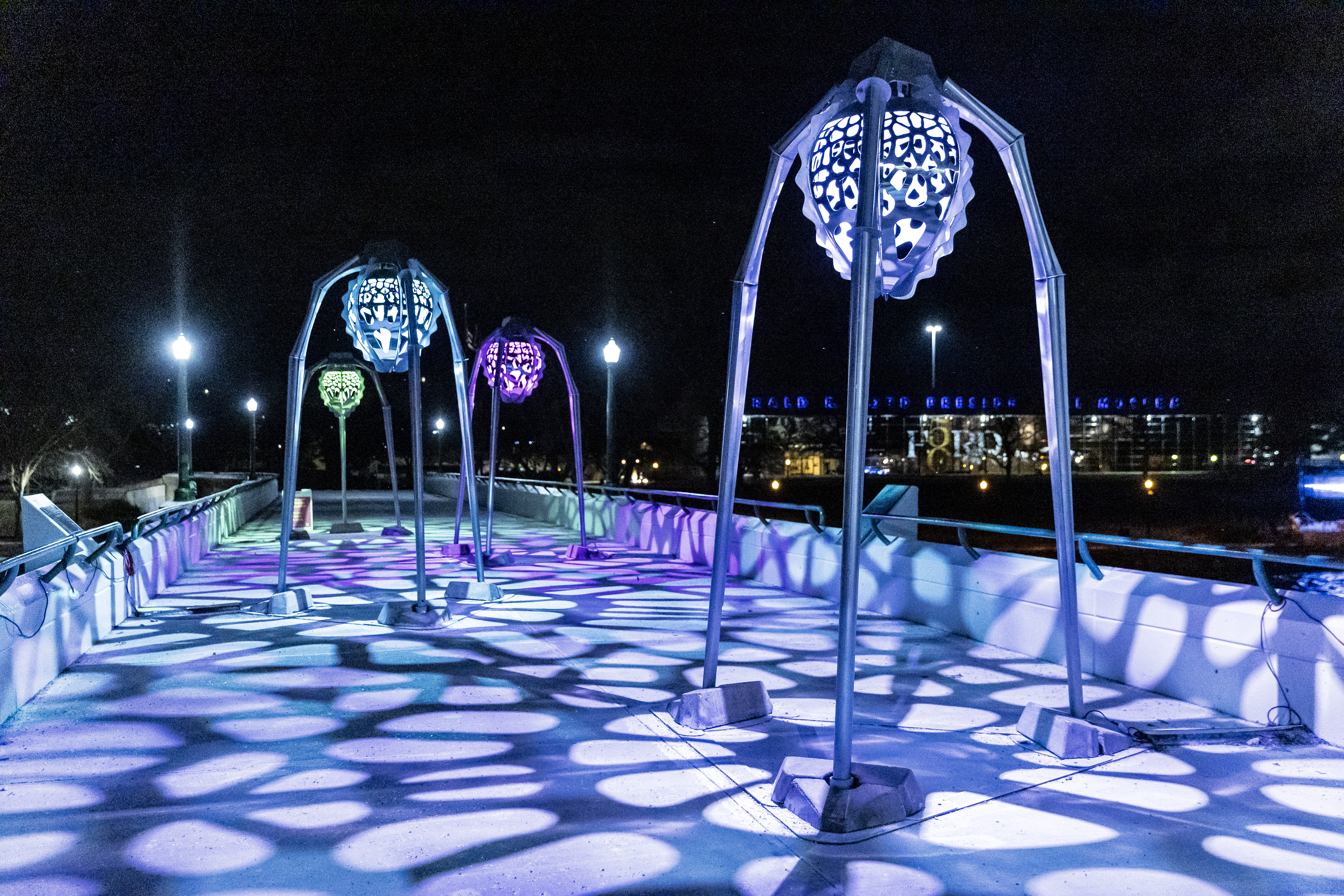 Largest winter festival in U.S. brightens cold Michigan nights