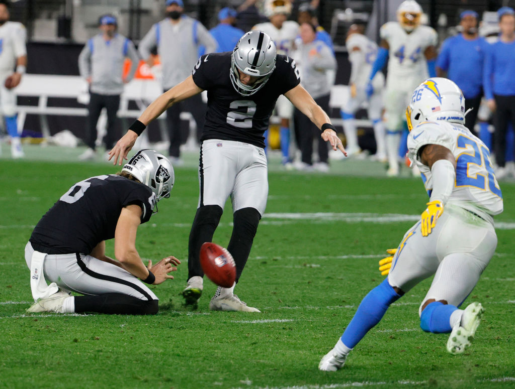 Steelers fans thank Raiders kicker Daniel Carlson with donations 