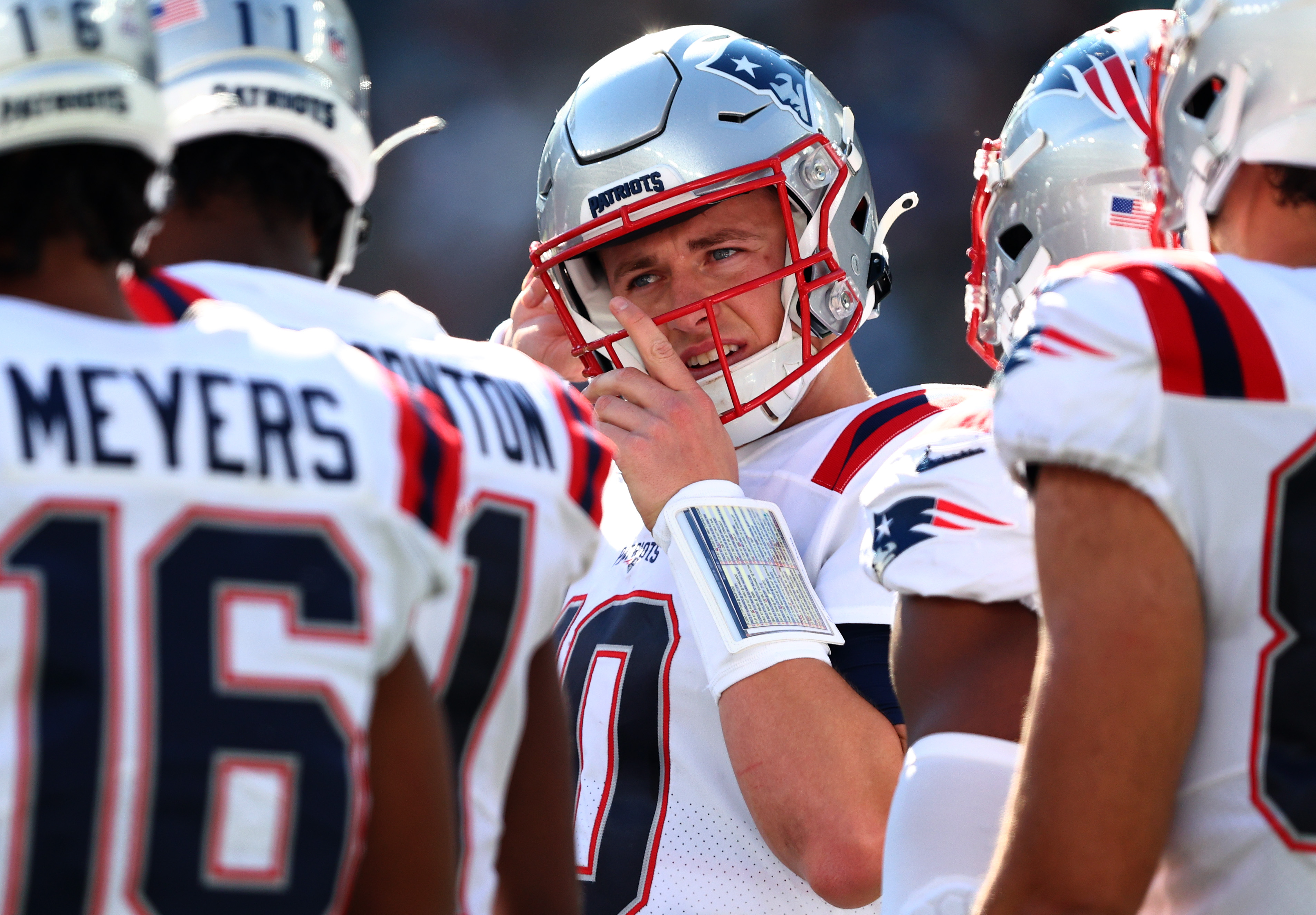 Mac Jones vs. Bailey Zappe 'was never a quarterback controversy' for  Patriots (report) 