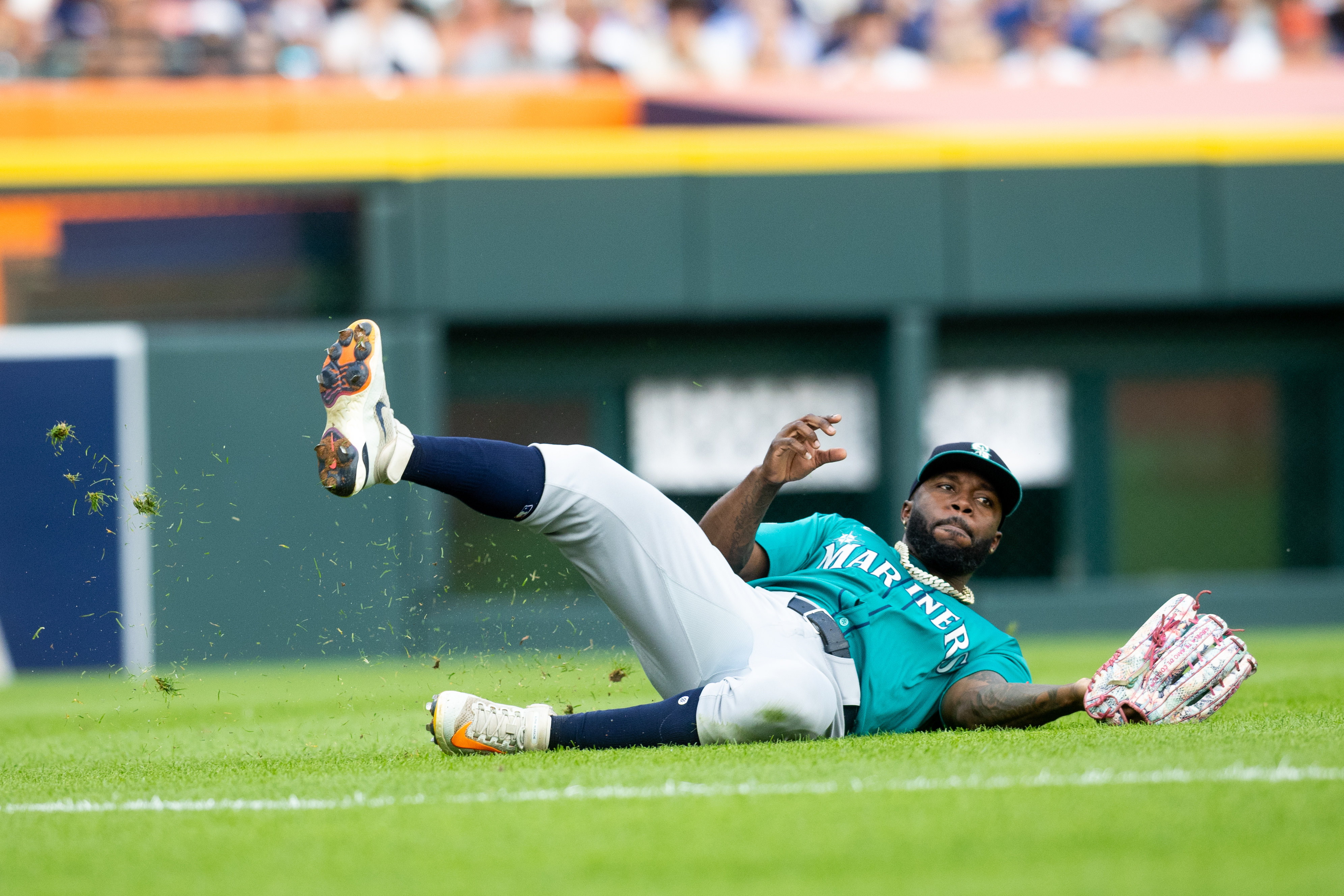 Detroit Tigers host Seattle Mariners, celebrate 25 years of Comerica ...