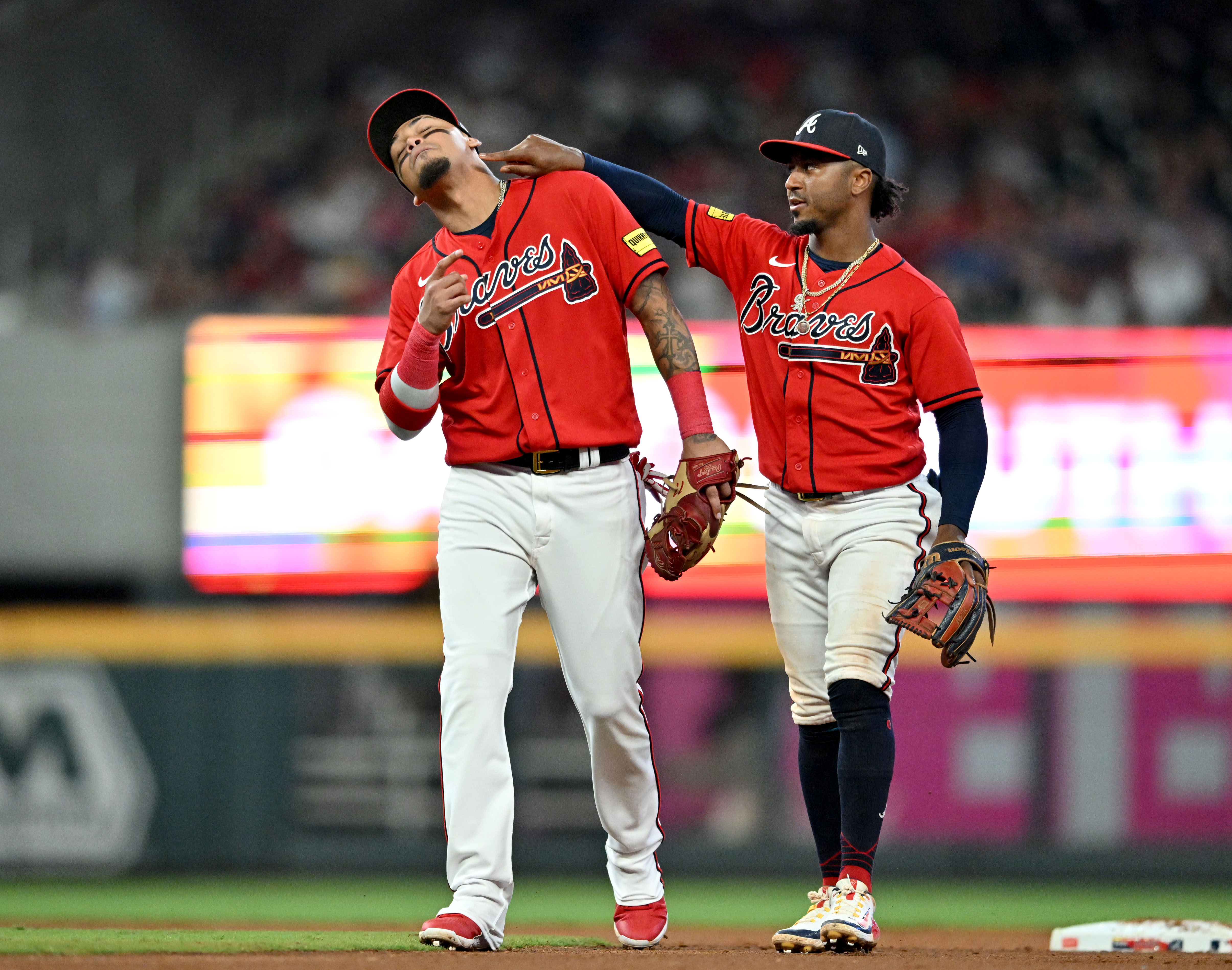 Braves beat Marlins 2-1, clinch 5th straight NL East title - The Atlanta  Voice