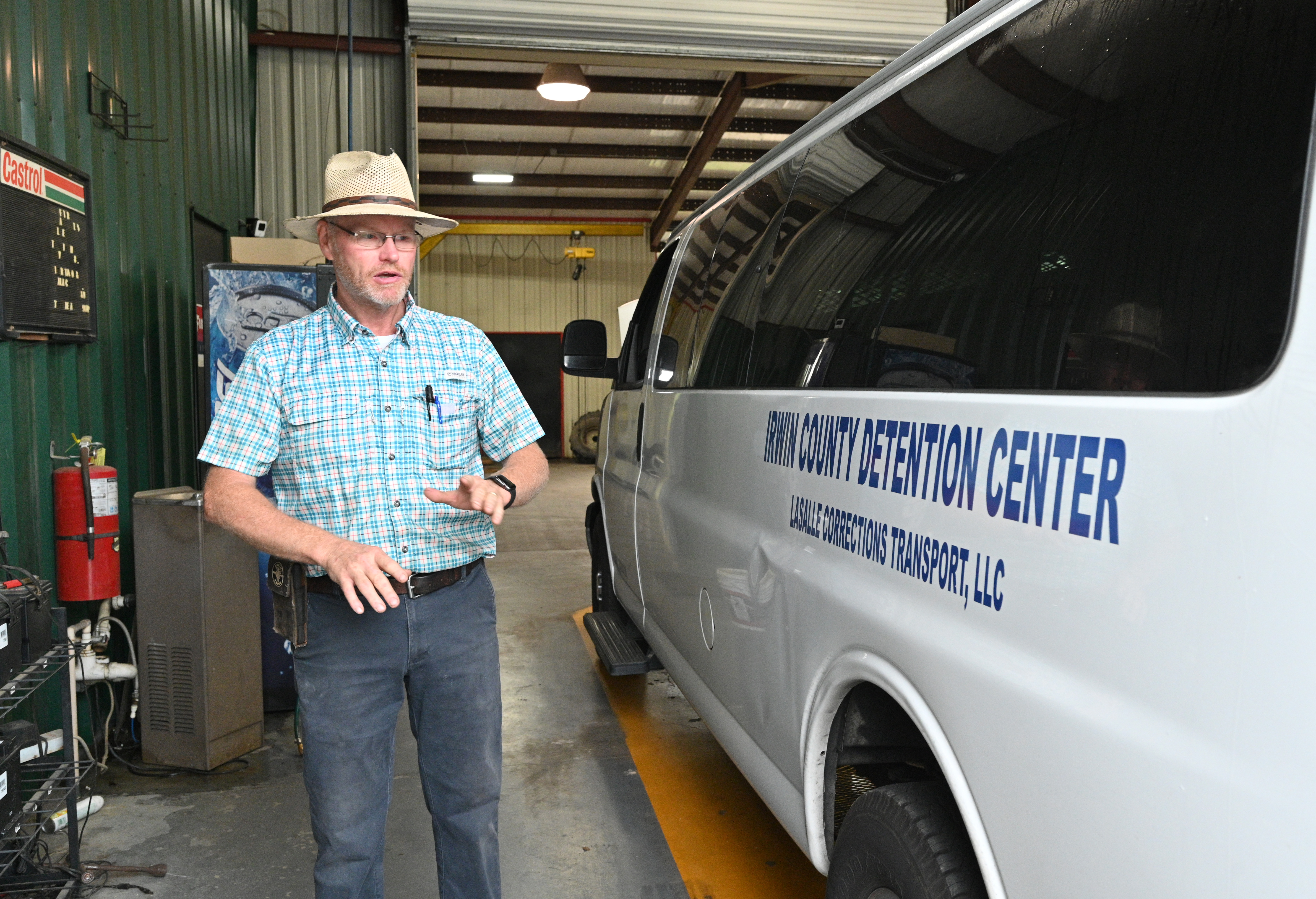Stephen Foster, who owns South Georgia Lube Center in Ocilla, said of the Irwin County Detention Center: “We are a civilized society. If they are criminals, they have to be punished. They have to be housed. If not here, it is definitely going to be somewhere." (Hyosub Shin / Hyosub.Shin@ajc.com)
