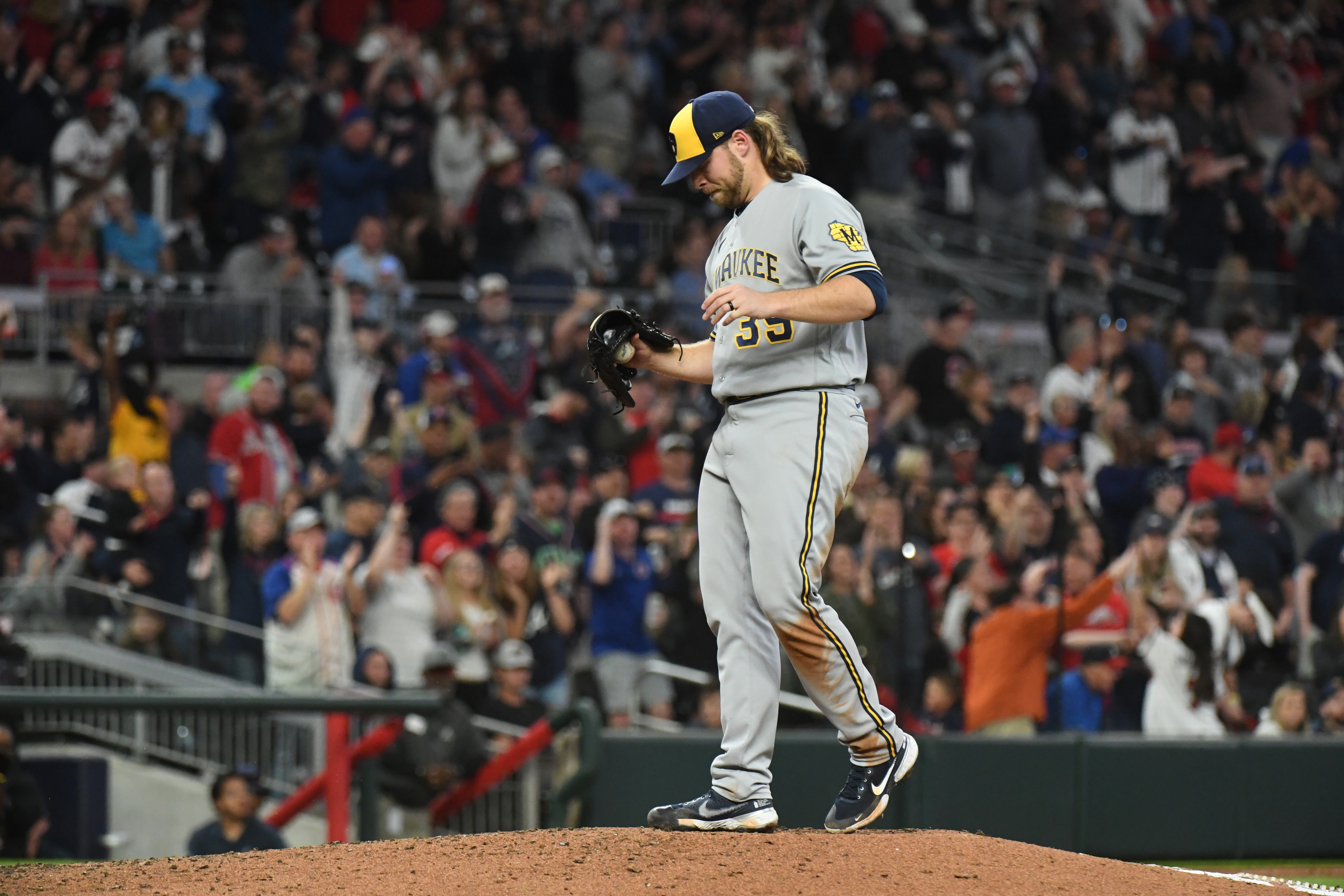 Braves edge Brewers, Ronald Acuña earns praise from LeBron James