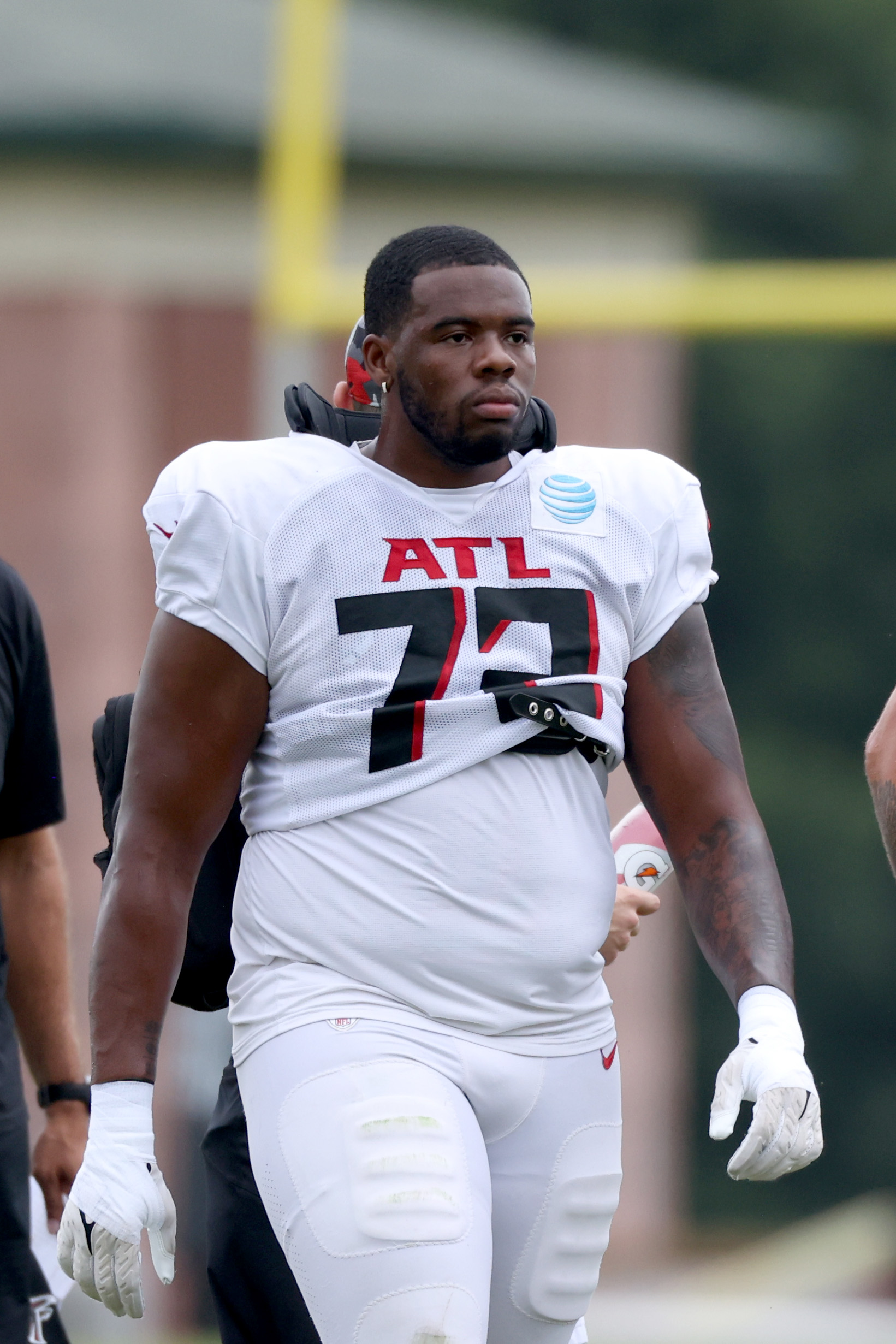 Atlanta Falcons offensive tackle Leroy Watson (72) works during