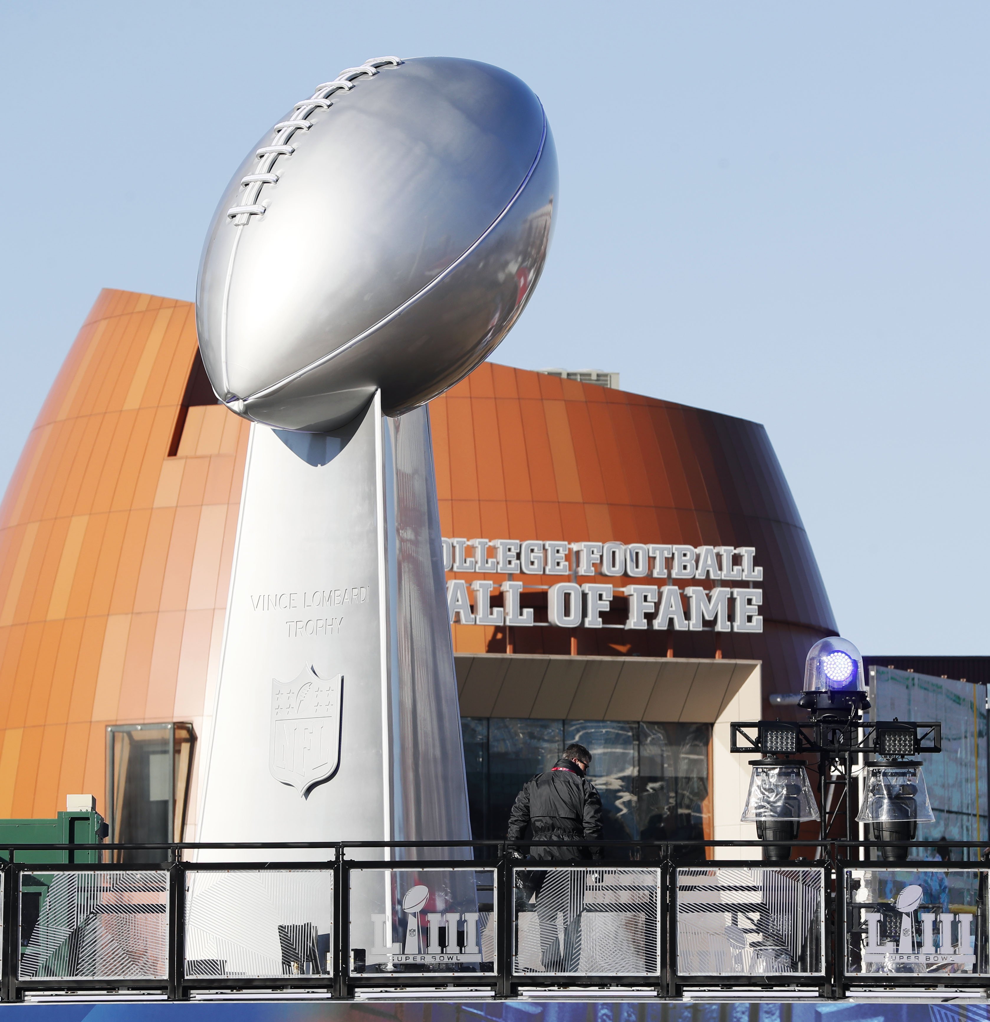 Super Bowl fan experience set to get underway with safe fun in Tampa - WINK  News