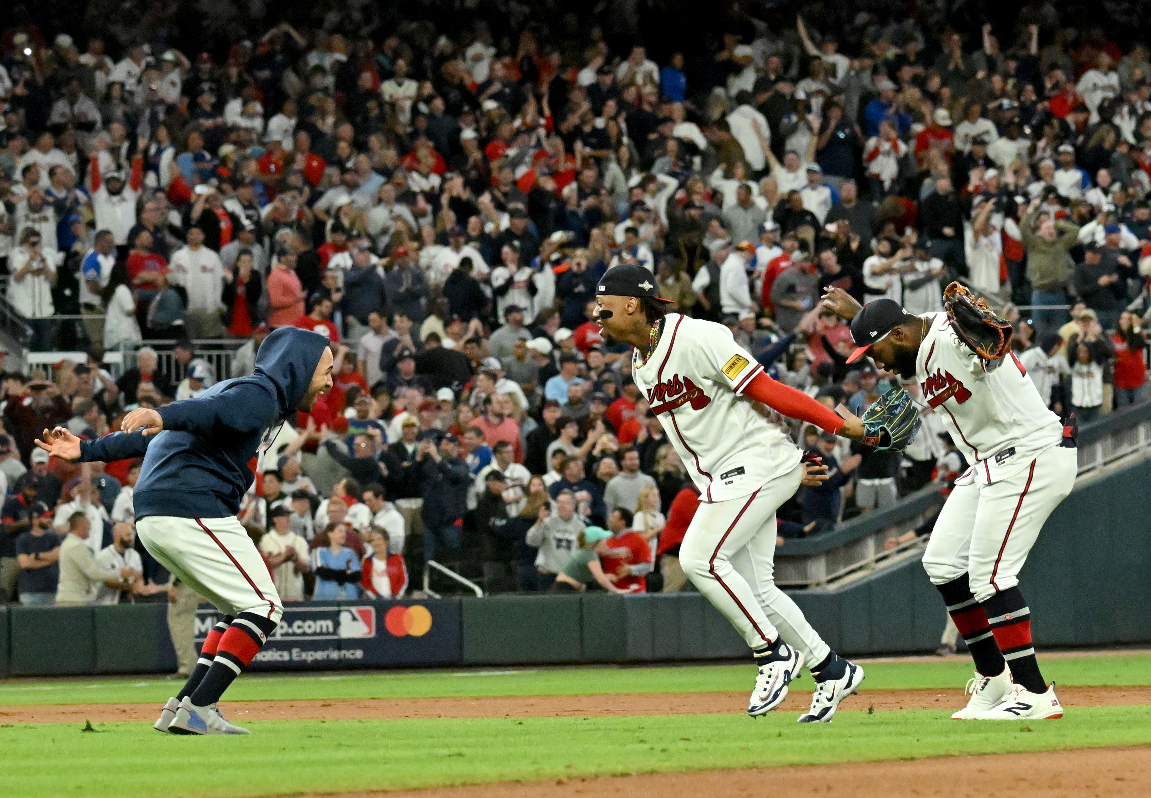 Even Matt Olson was fired up after Michael Harris' season-saving catch