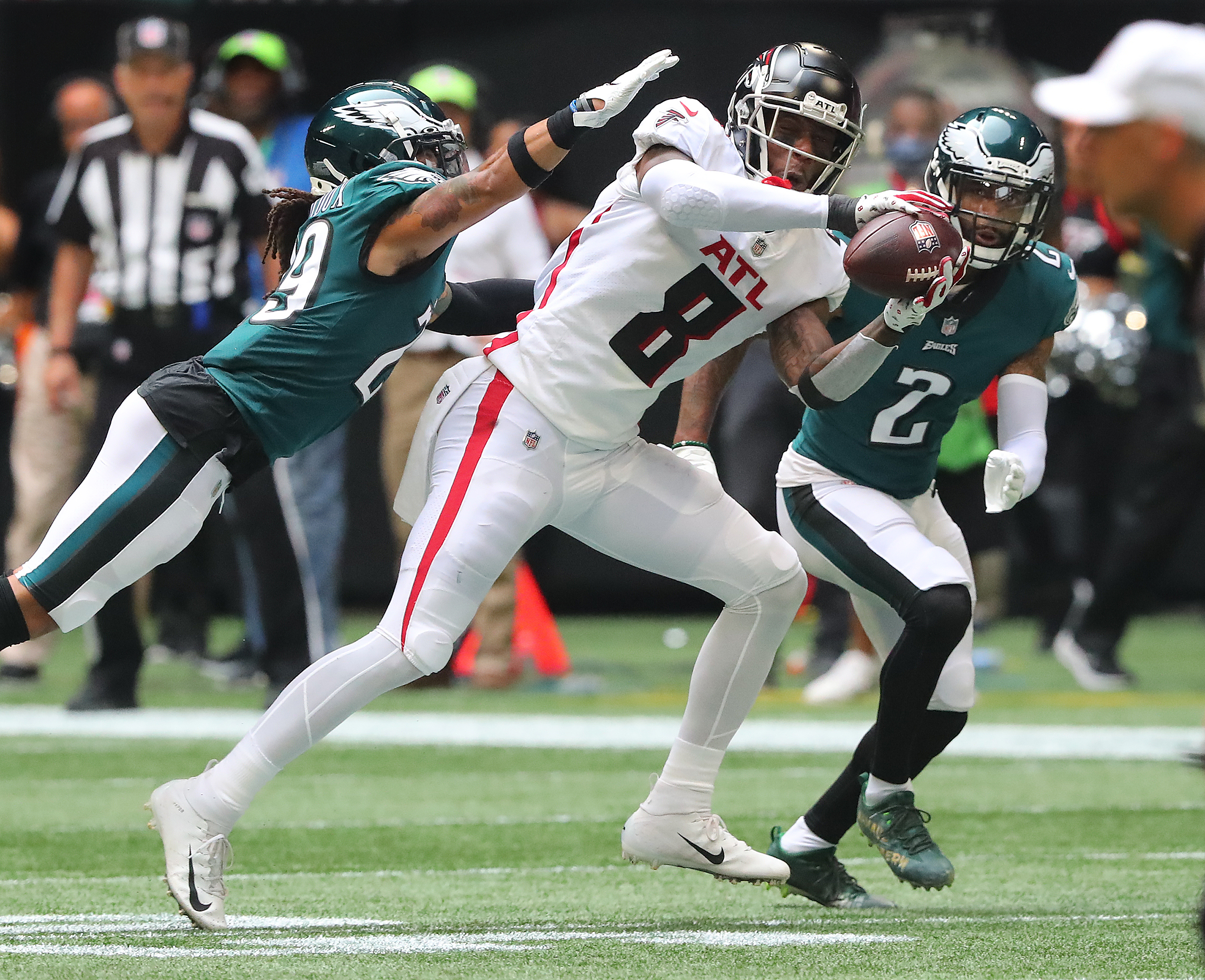 Photos of Philadelphia Eagles' 32-6 win over Atlanta Falcons — NFL, Week 1