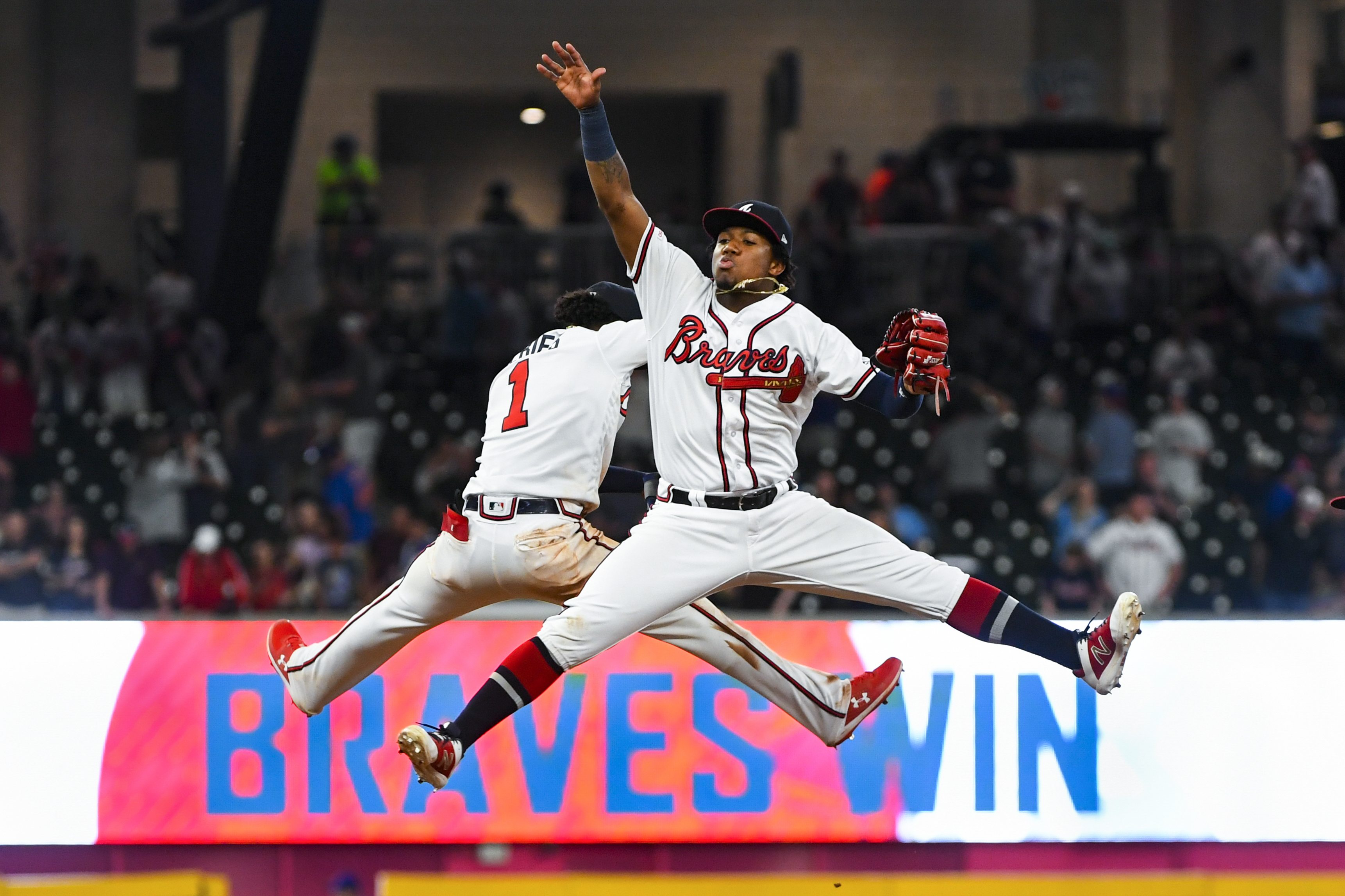 Nick Markakis of the Atlanta Braves celebrates with Dansby Swanson, News  Photo - Getty Images
