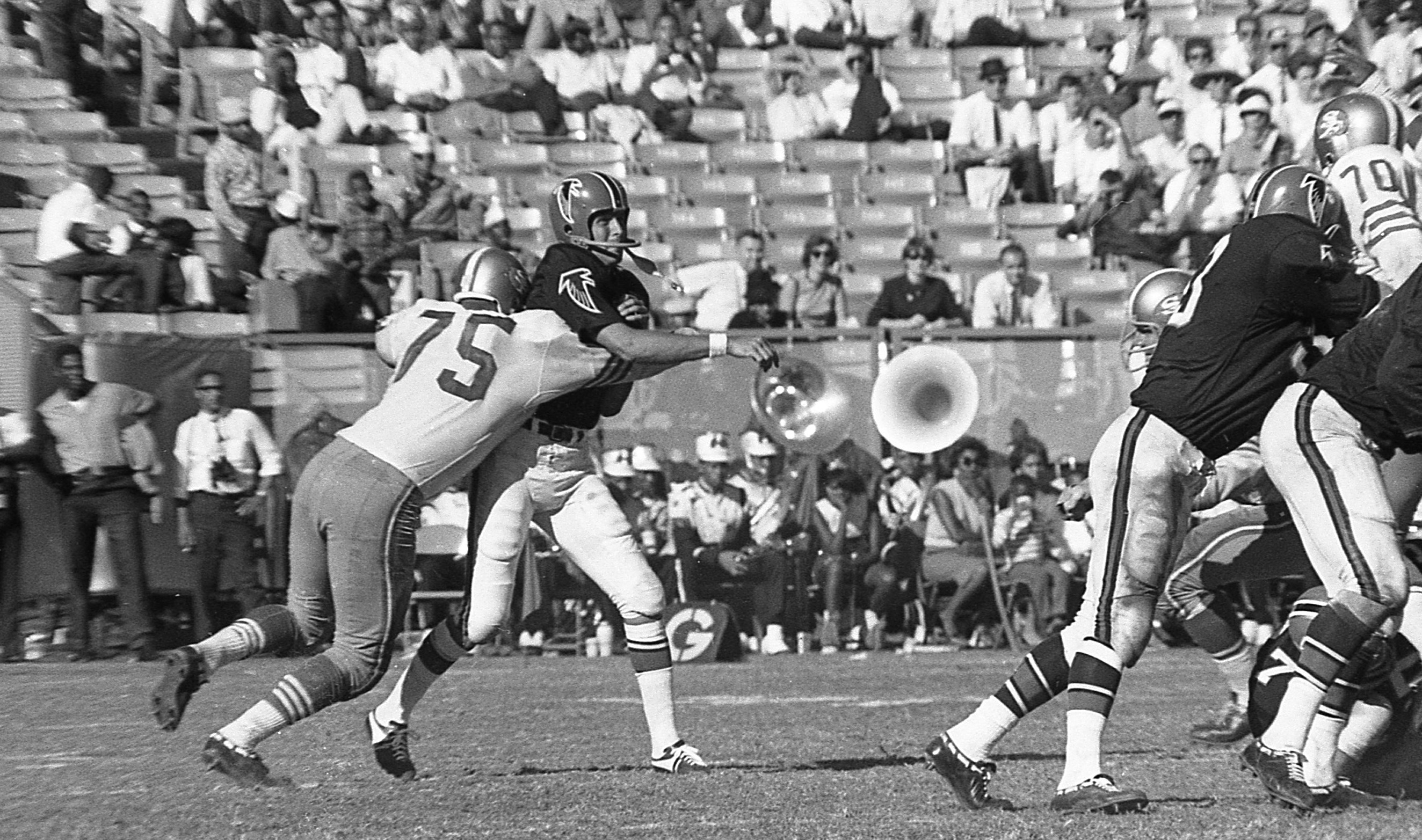 Today In GA History on X: #ThisDayInGAHistory in 1966 the @AtlantaFalcons  played their first regular season game at home.  / X