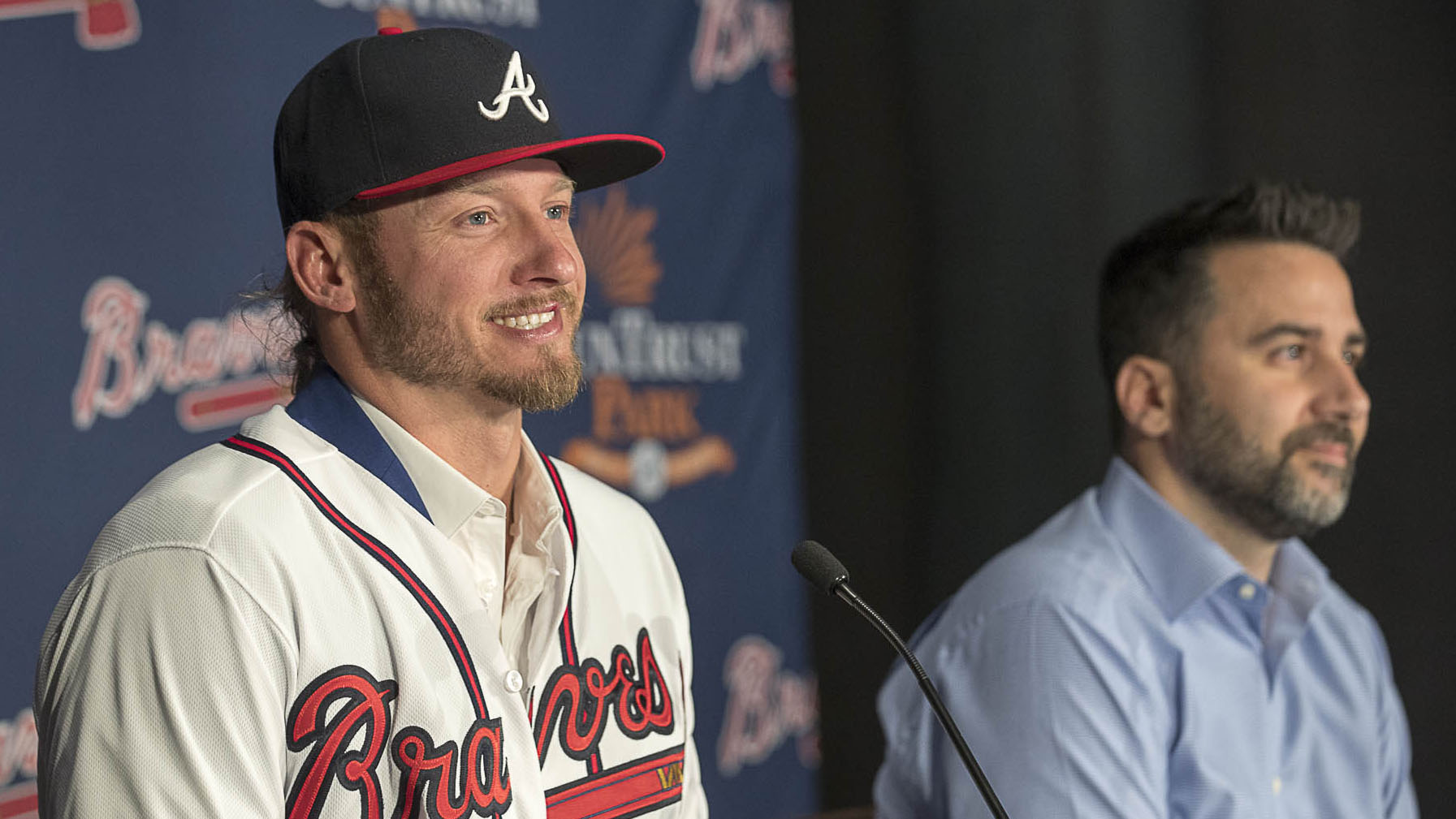 Josh Donaldson hints Braves didn't make him a competitive offer in free  agency