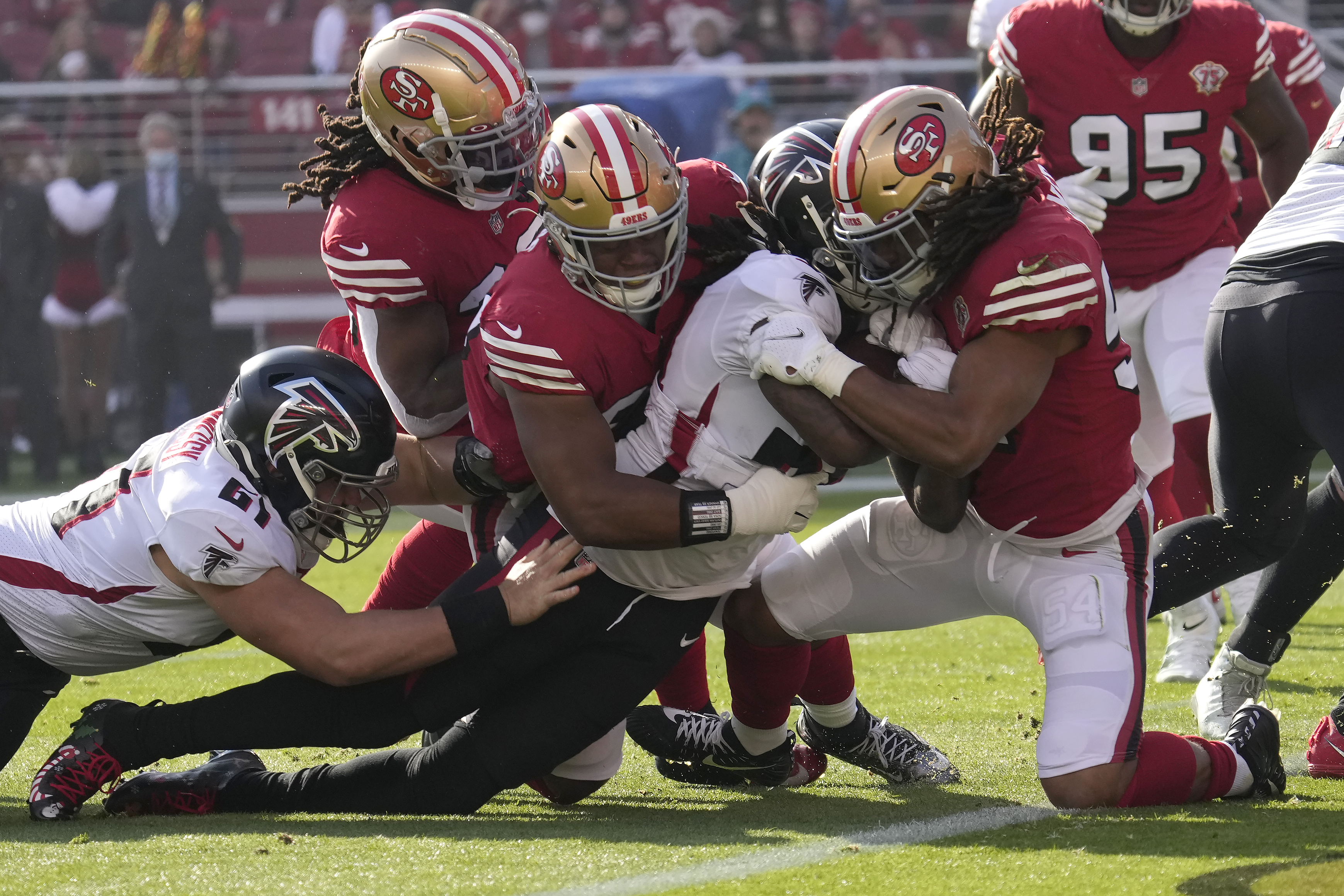 Falcons make a statement with convincing win over 49ers